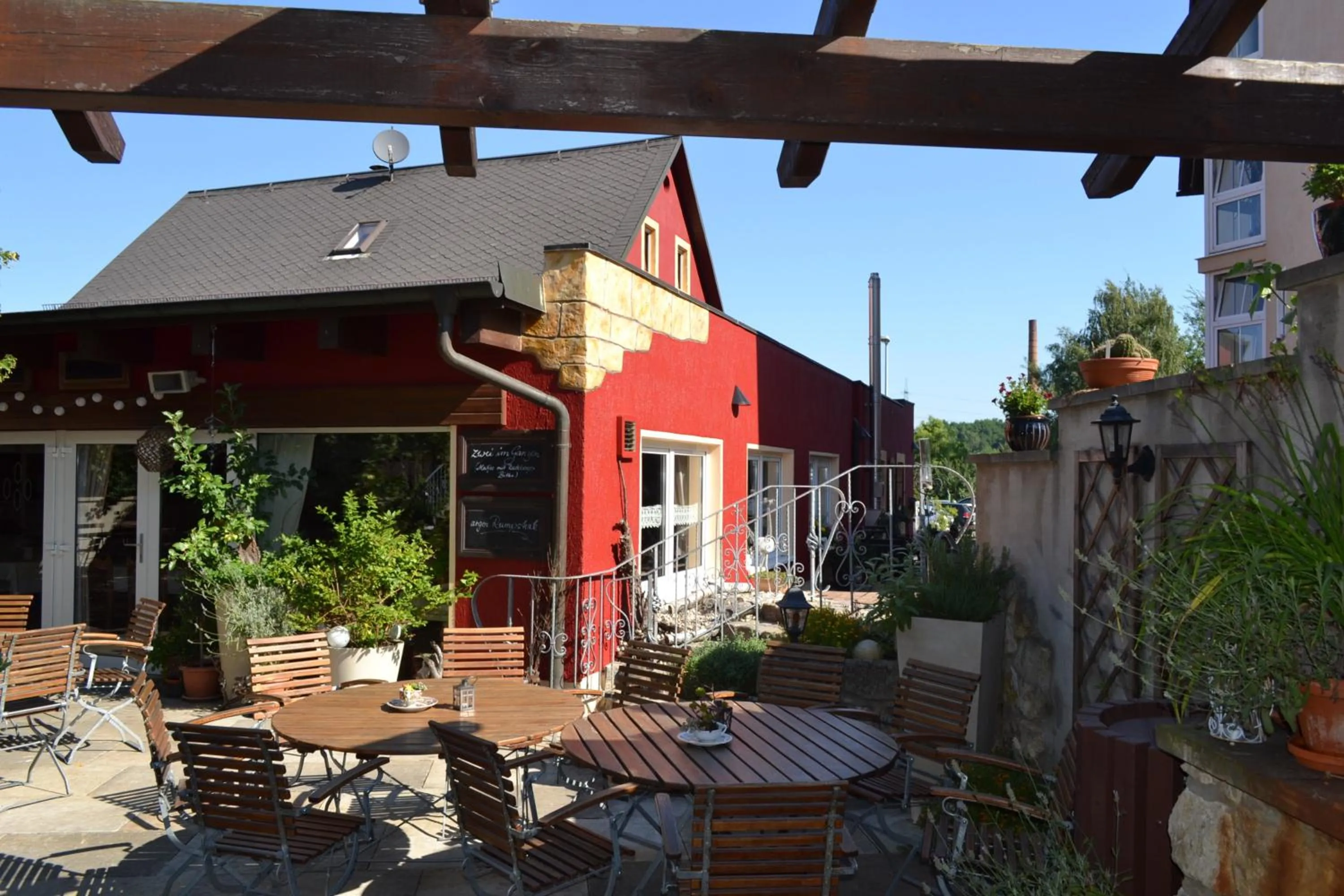 Property building in Hotel & Restaurant Zur Linde