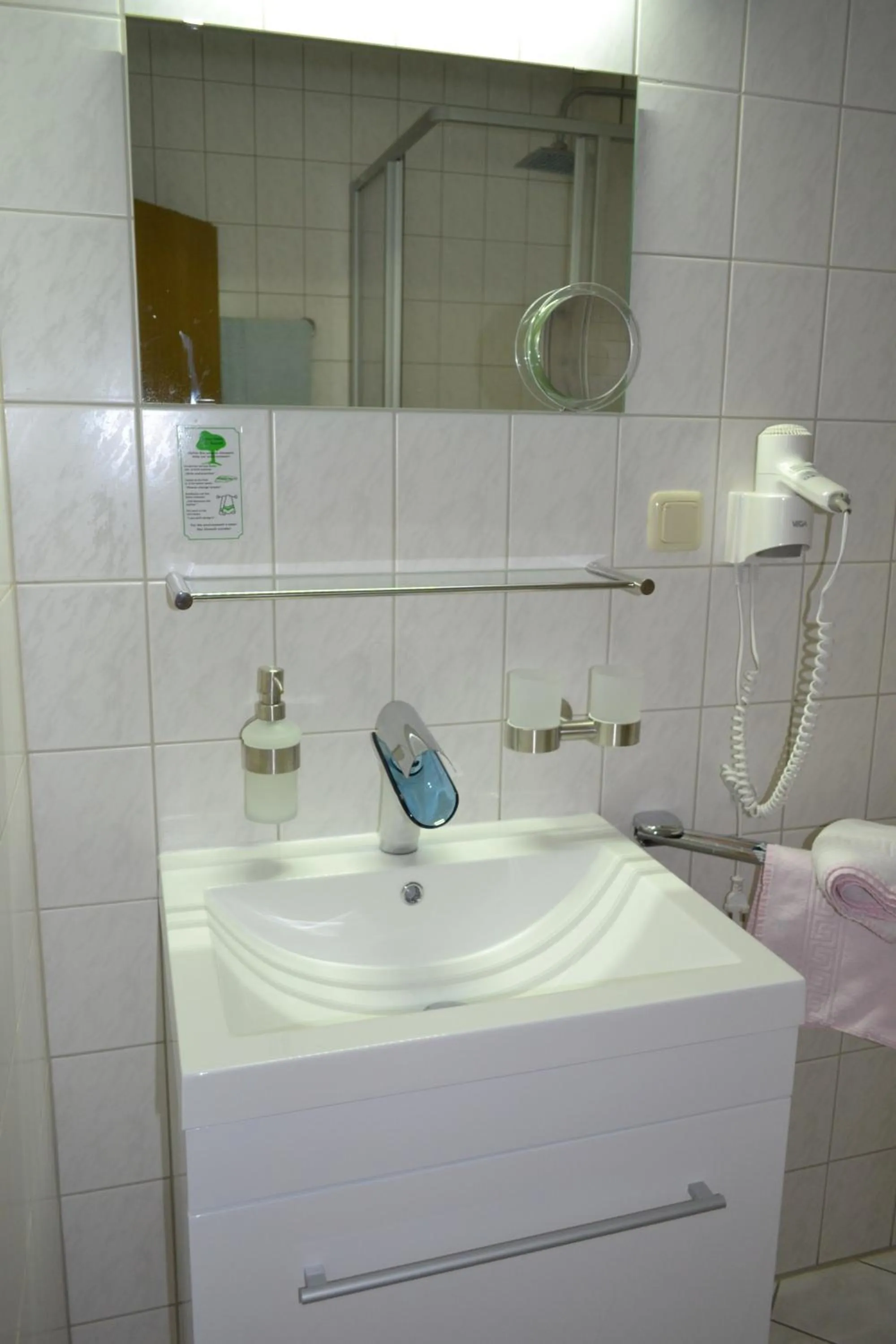 Bathroom in Hotel & Restaurant Zur Linde