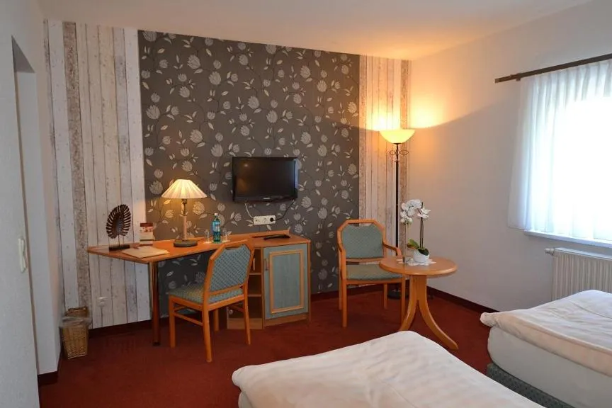 Bed in Hotel & Restaurant Zur Linde