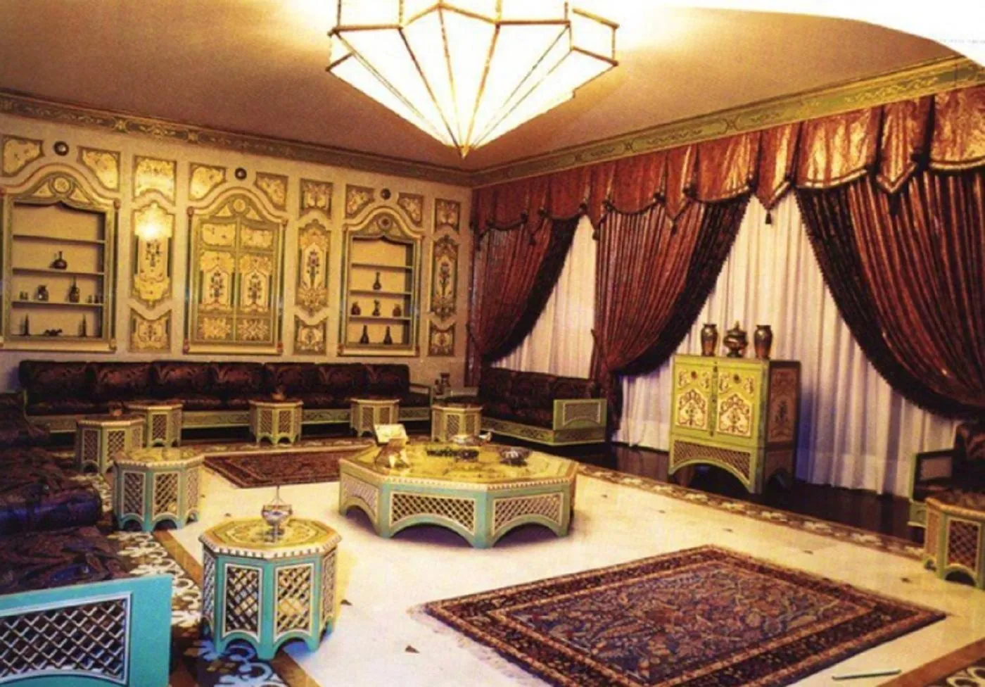 Lounge or bar in Oasis Hotel