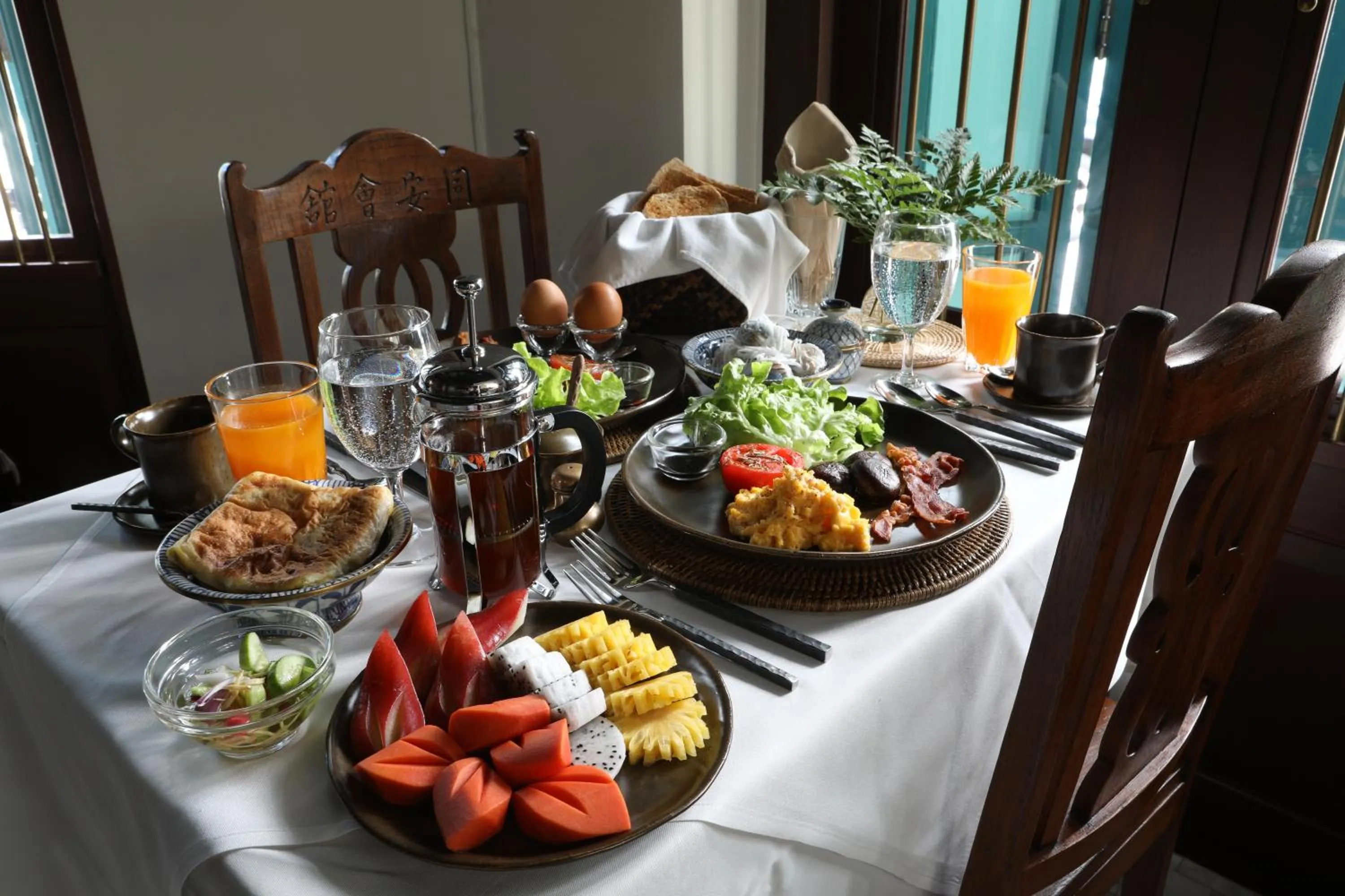 Breakfast in 1905 Heritage Corner