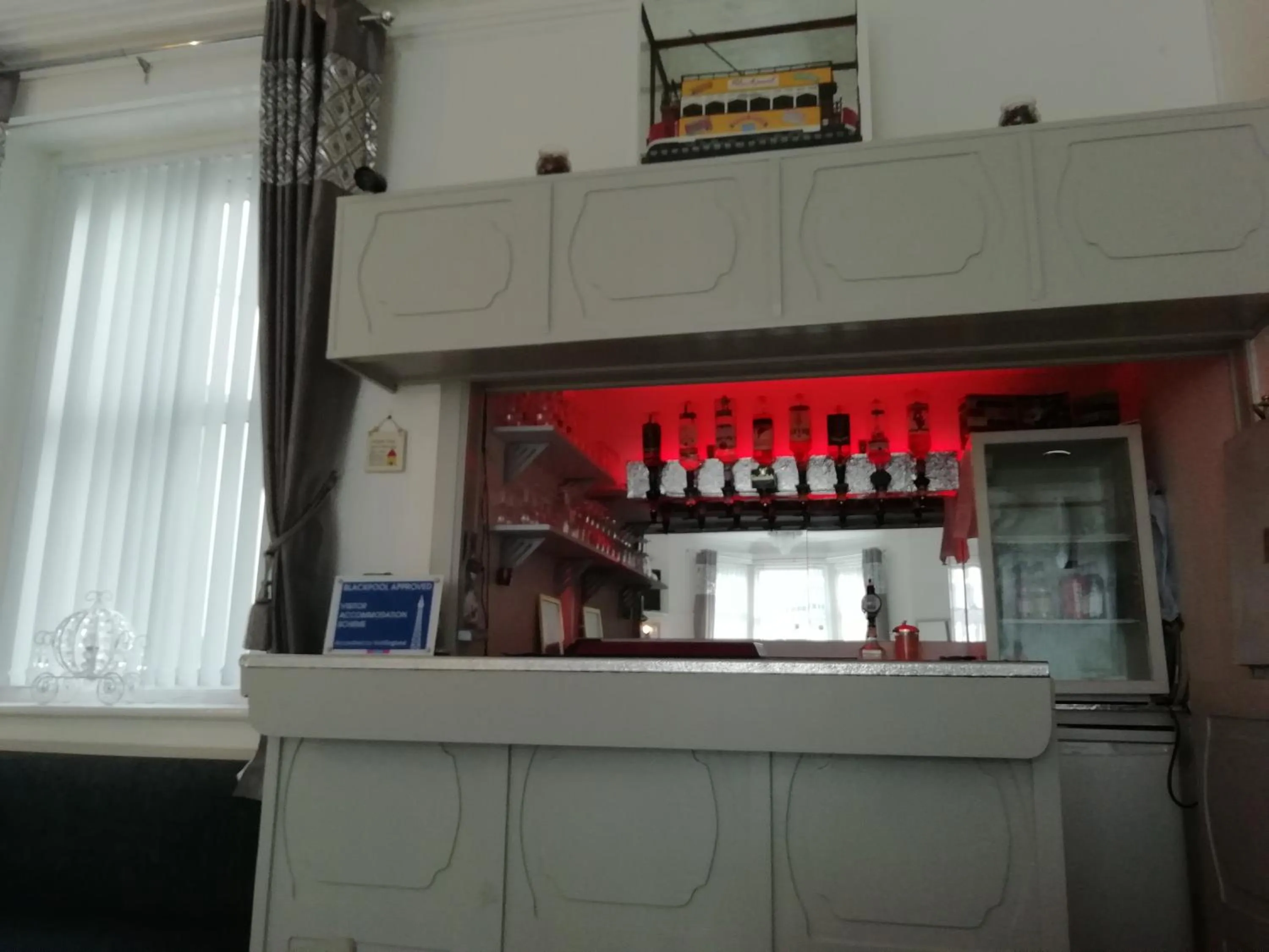 Lounge or bar in The Shining Diamond