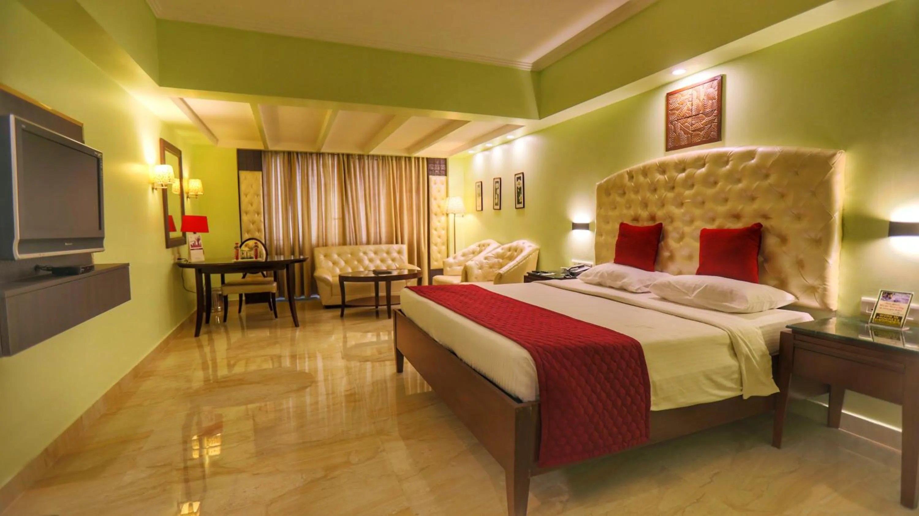 Photo of the whole room in Quality Inn Sabari