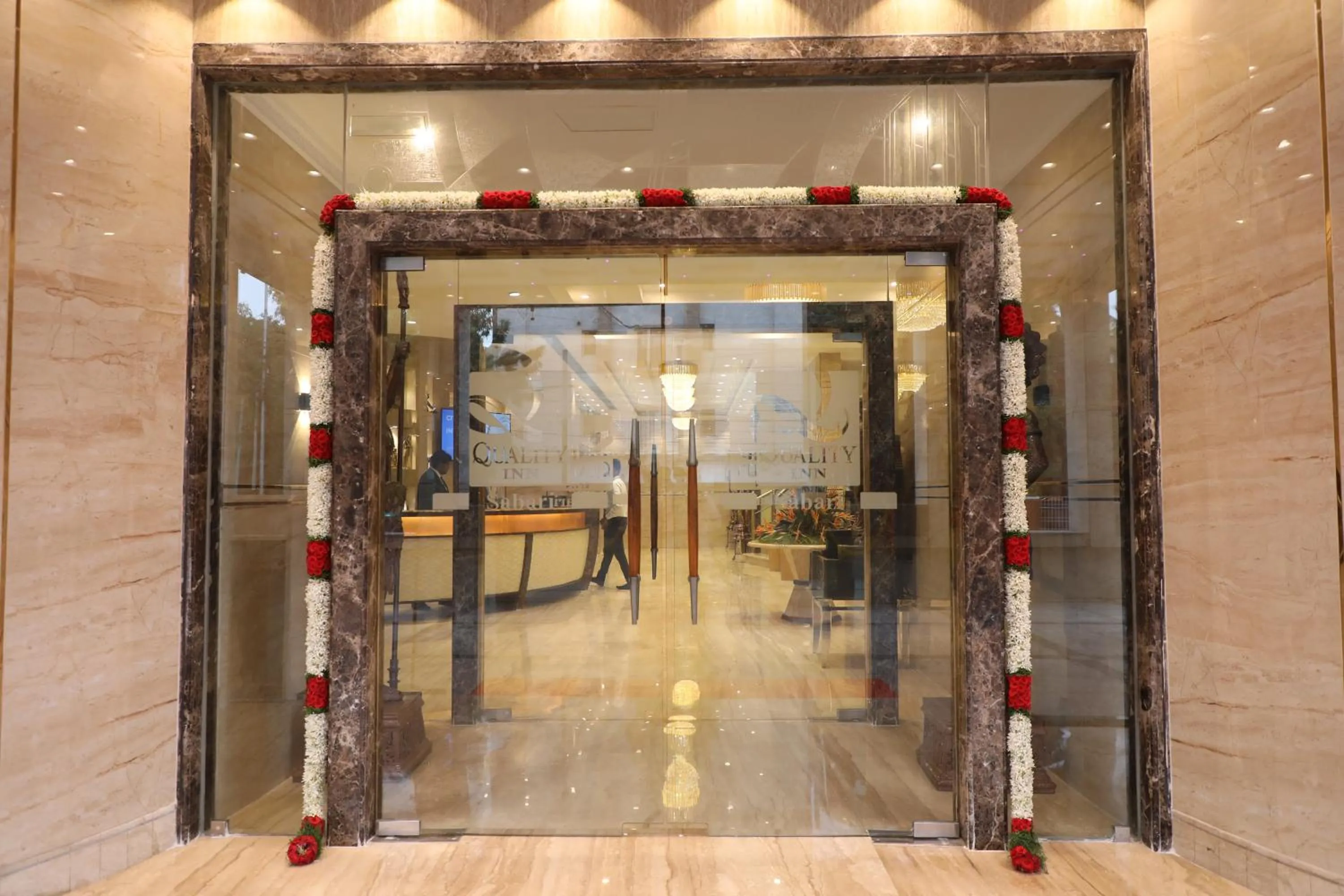 Facade/entrance in Quality Inn Sabari