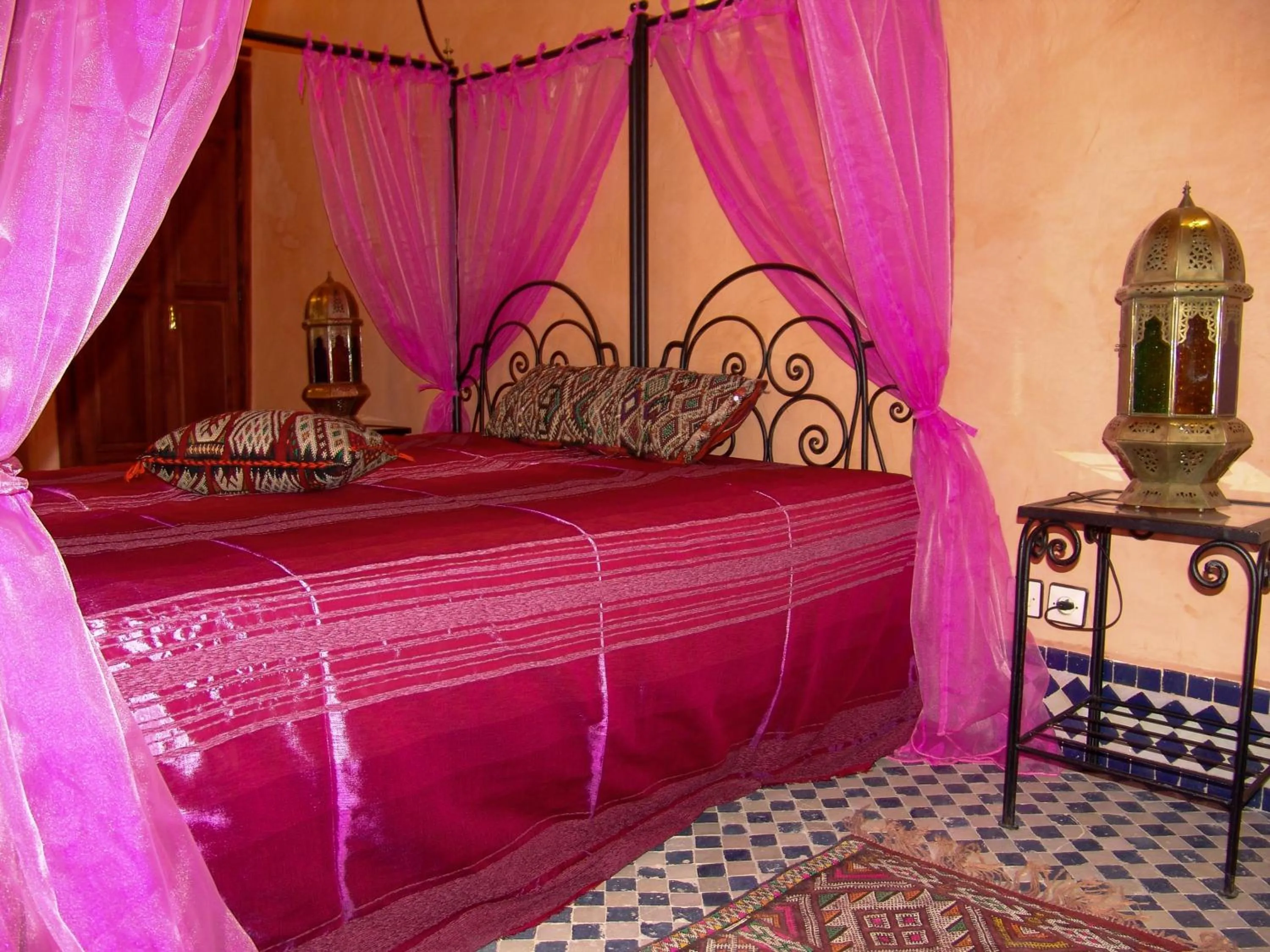 Bed in Riad Le Patio De Fes