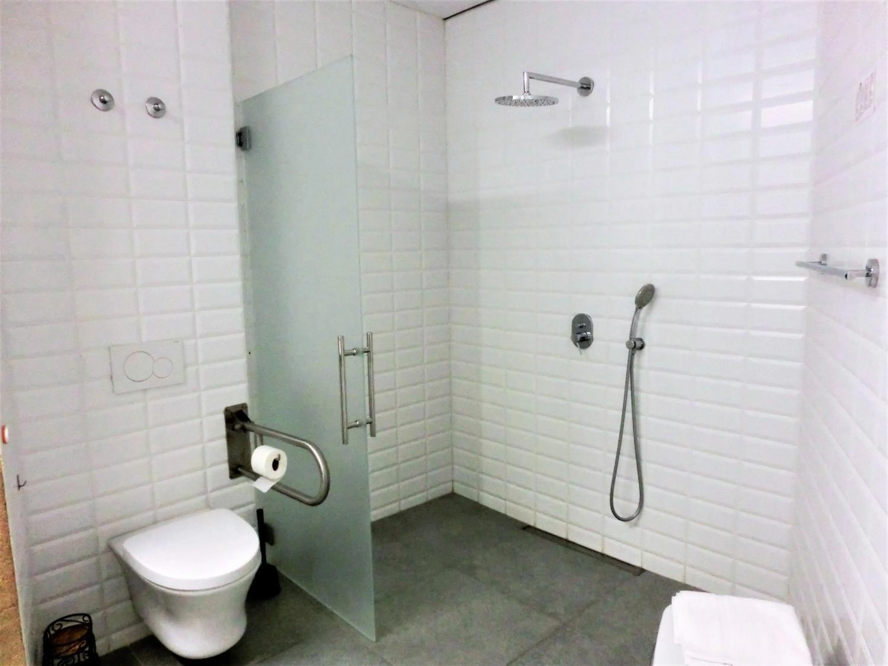 Shower in Les Monges Palace Boutique