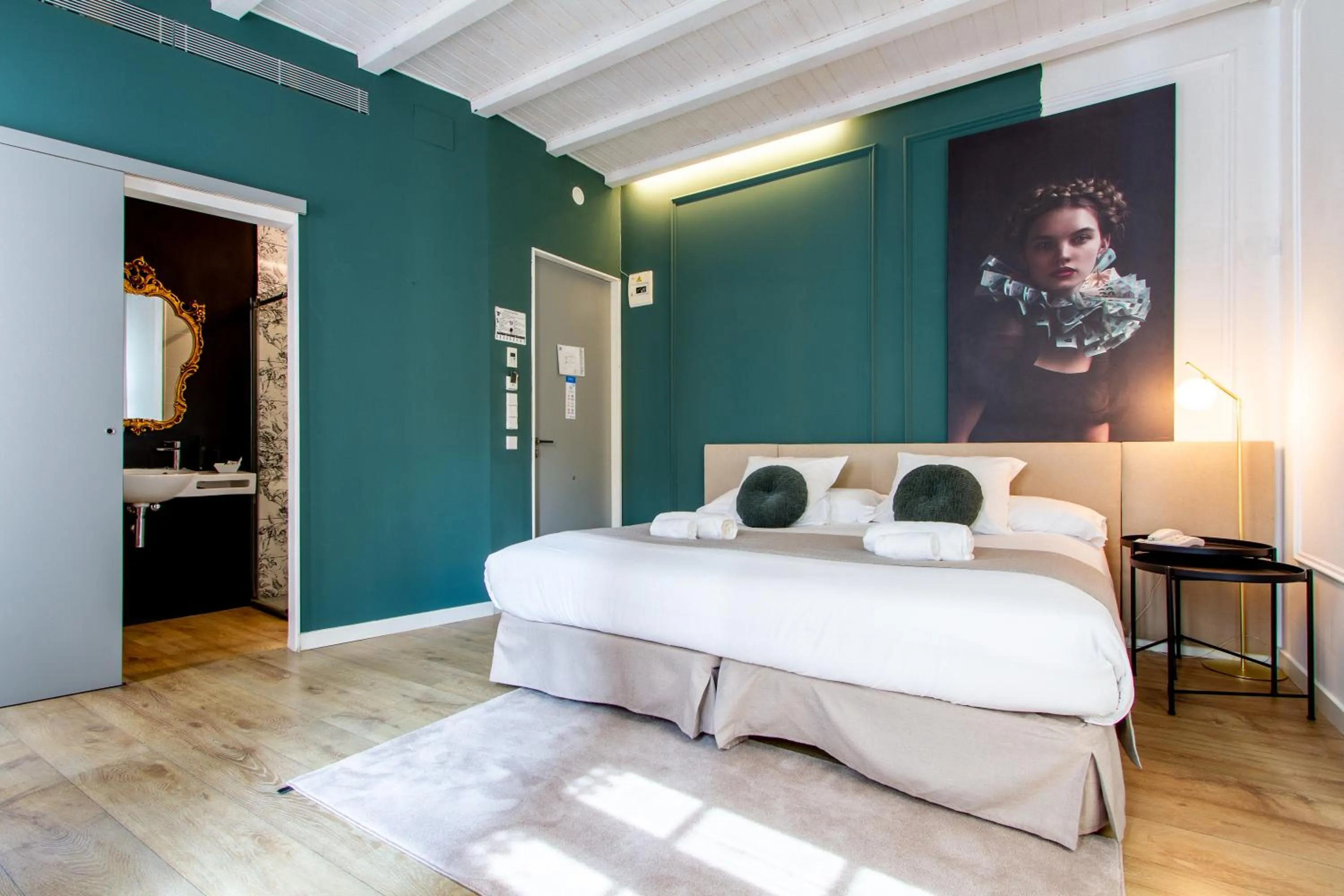 Bedroom, Bed in Les Monges Palace Boutique