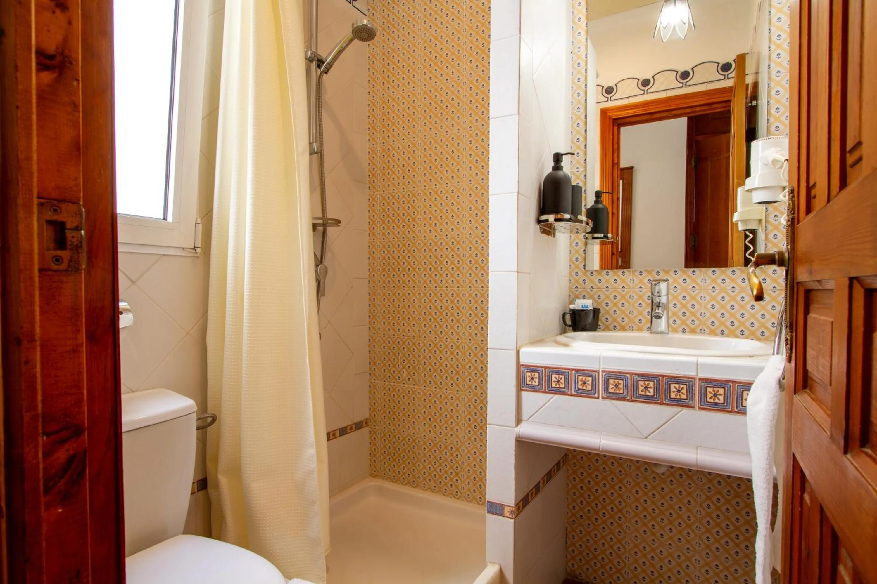 Shower in Les Monges Palace Boutique