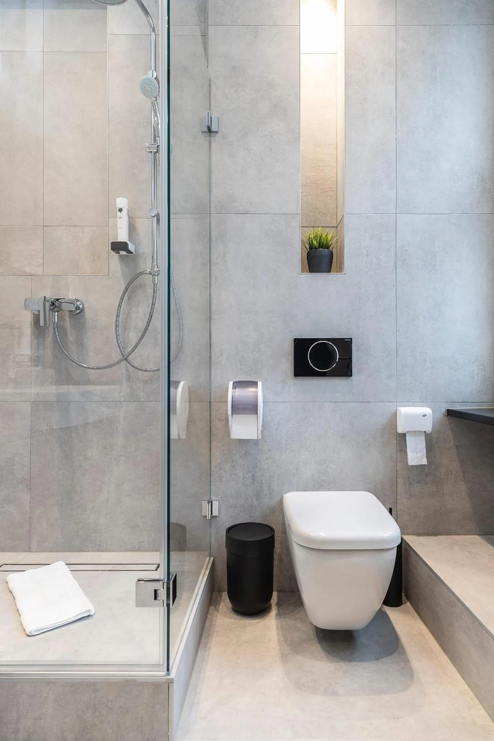 Bathroom in Aparthotel by dasPaul