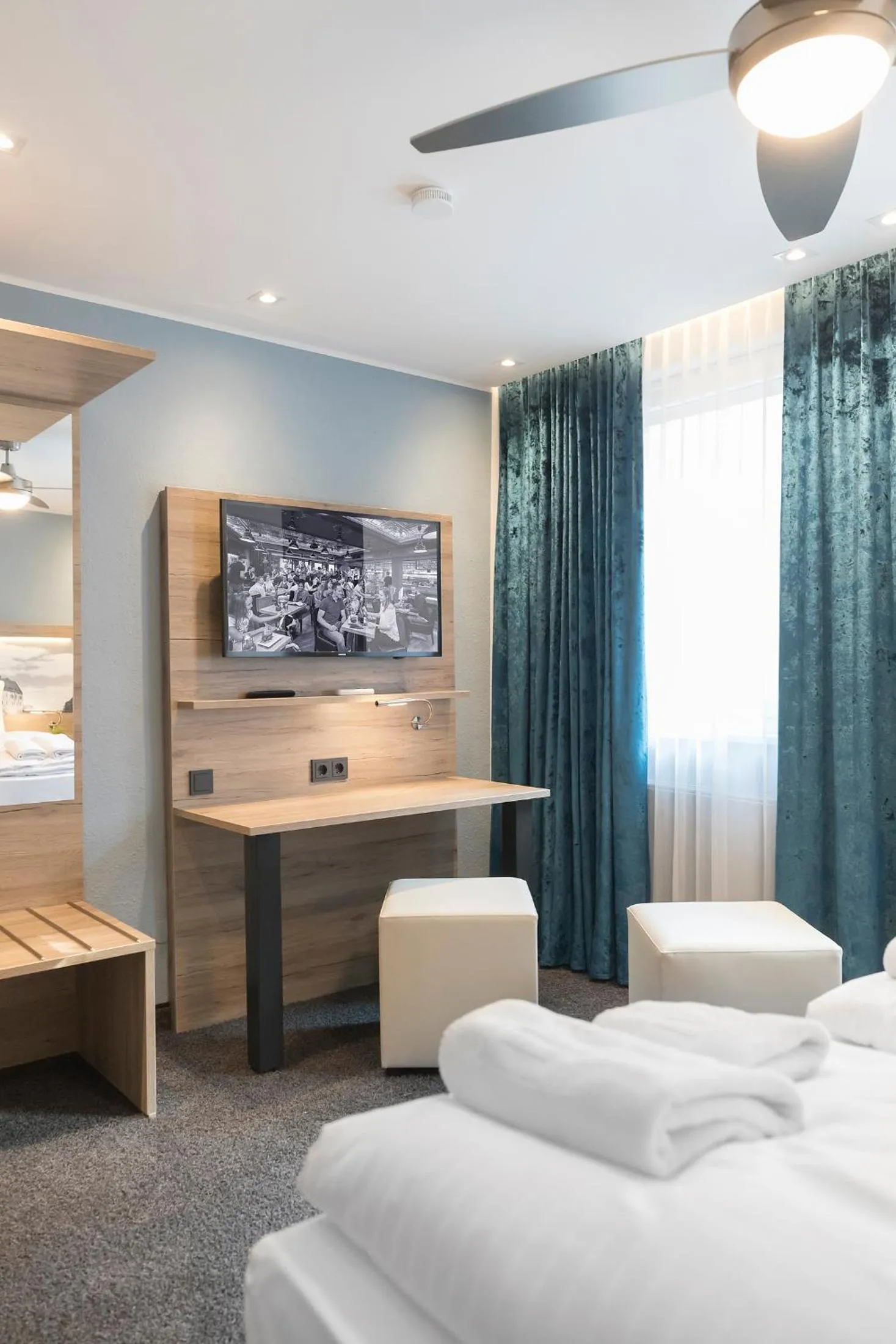 Photo of the whole room, Bed in Aparthotel by dasPaul