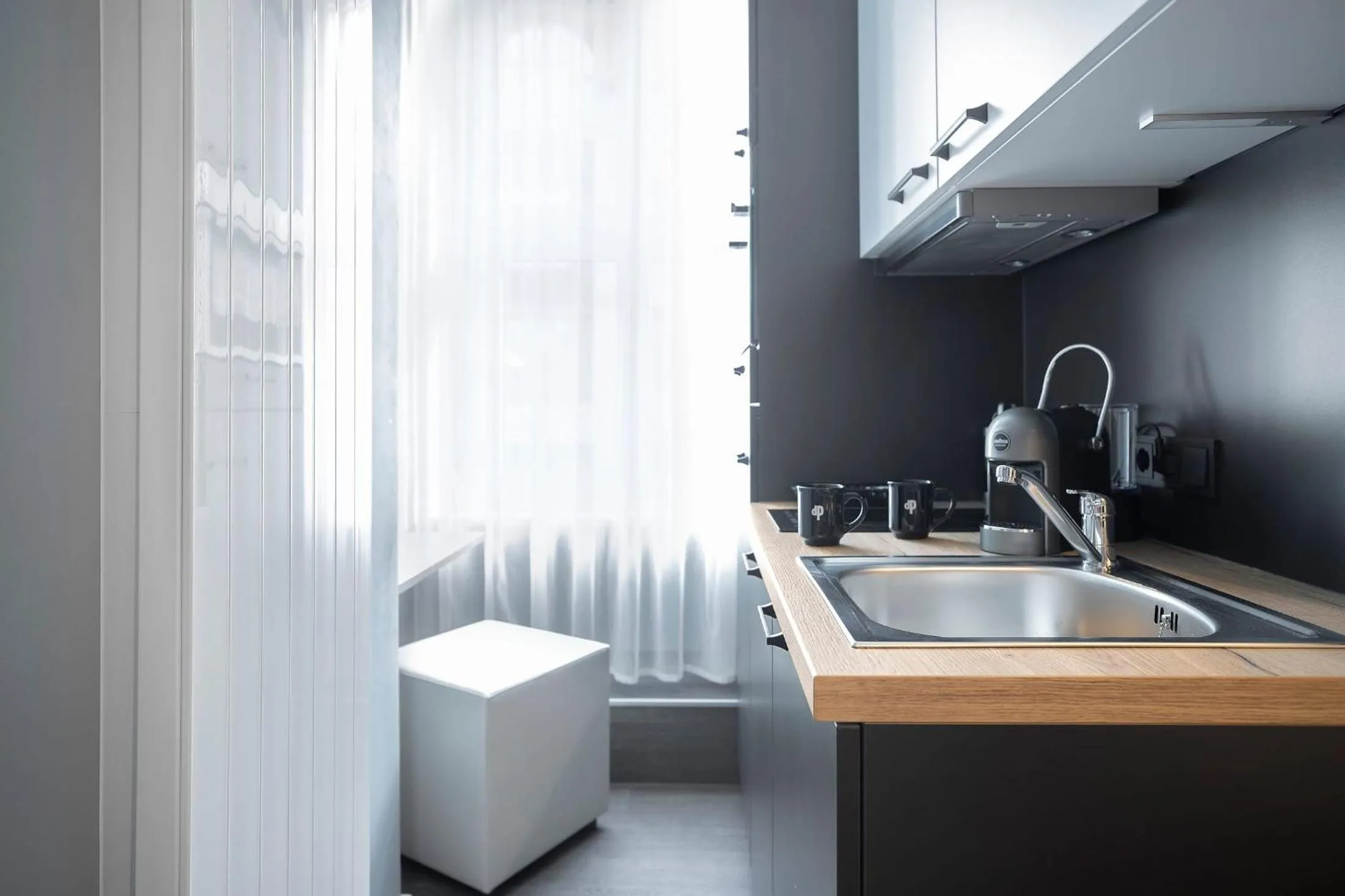 Coffee/tea facilities in Aparthotel by dasPaul