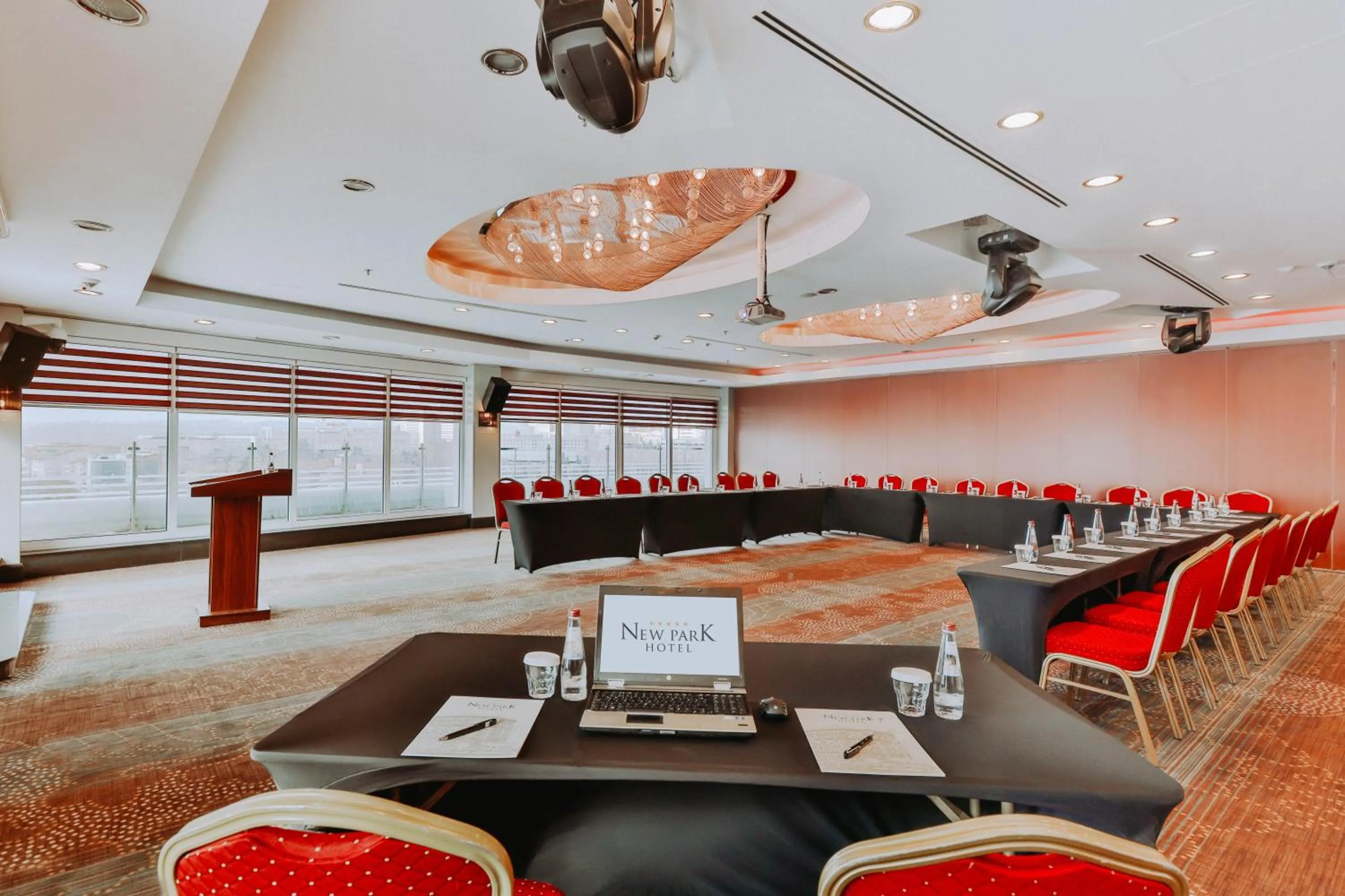 Meeting/conference room in New Park Hotel