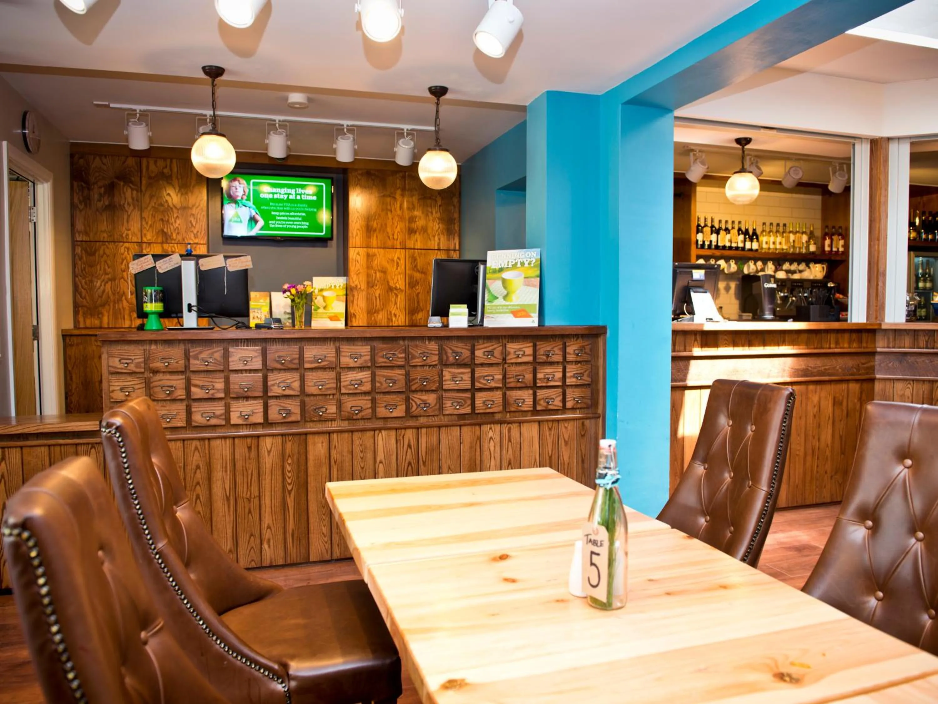 Lobby or reception in YHA Cambridge