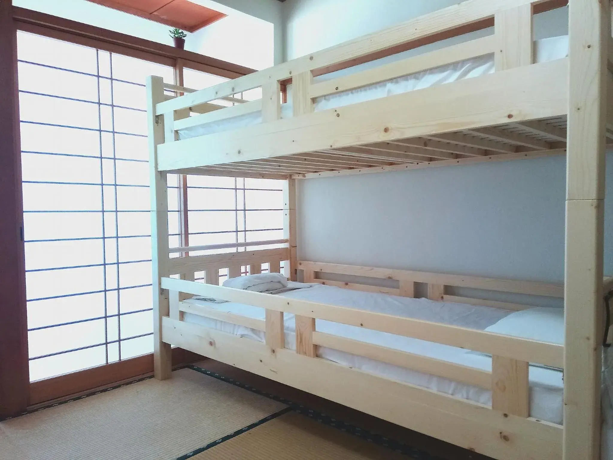 Bed in 6-Bed Mixed Dormitory Room in Hai Lodge Bed in 6-Bed Mixed Dormitory Room in Hai Lodge