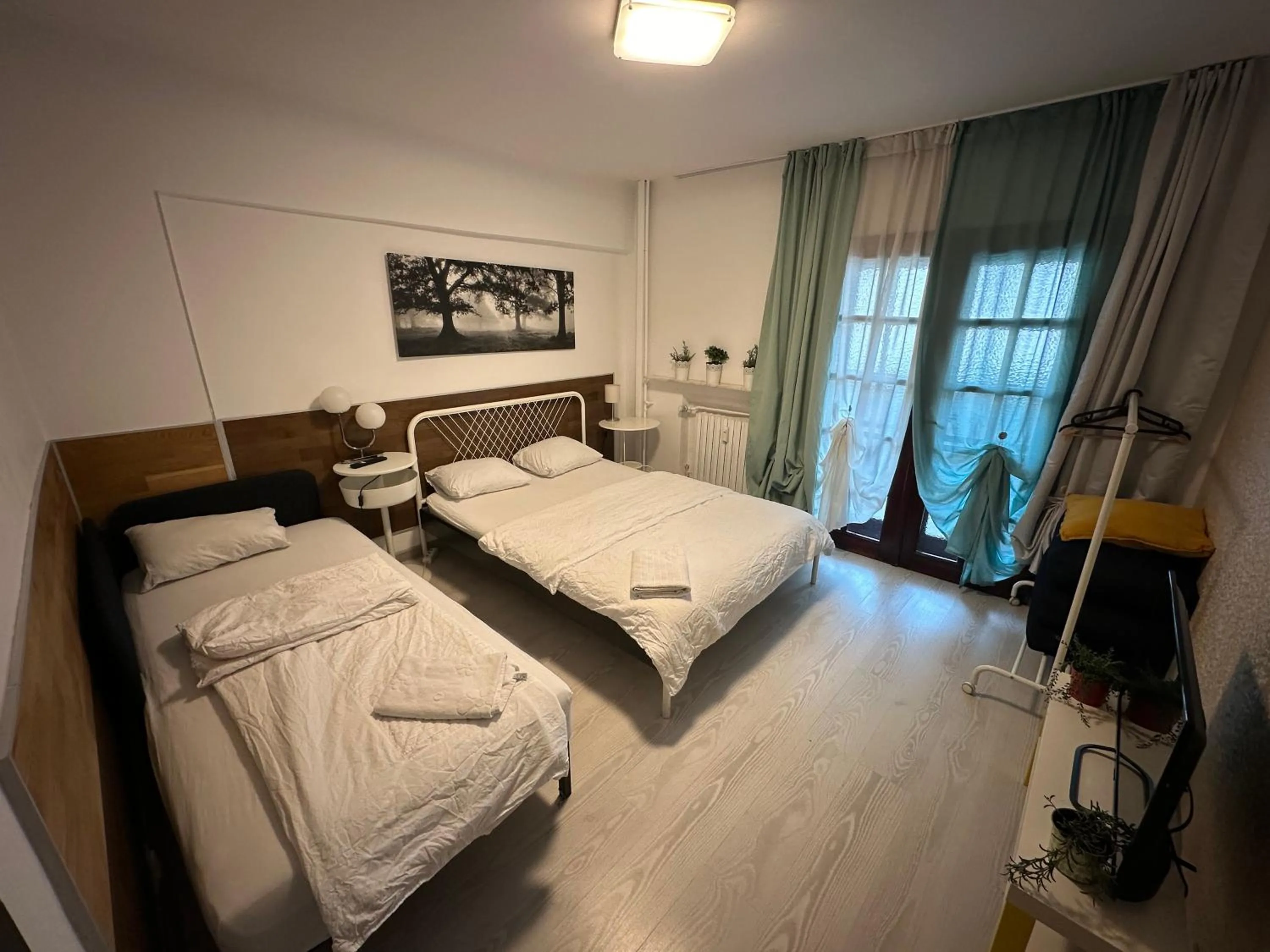 Bed in Green Apartment 4-26 Mircea Voda