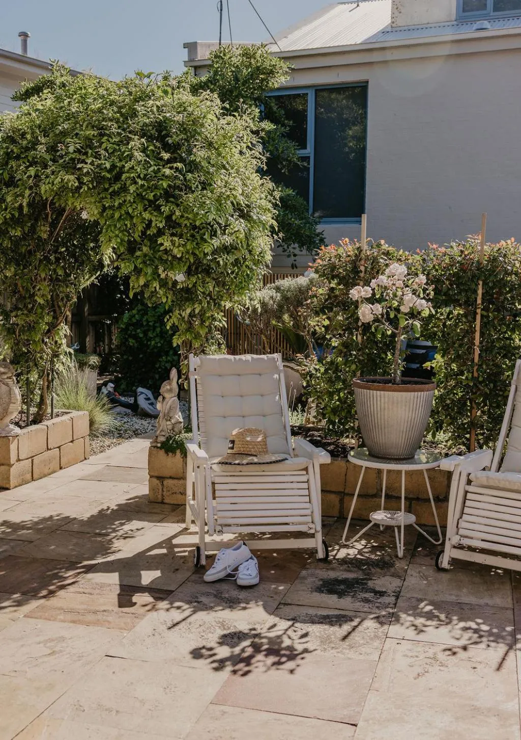 Edge17 Waterfront Apartment, plus Cottage with Garden View - Port Fairy