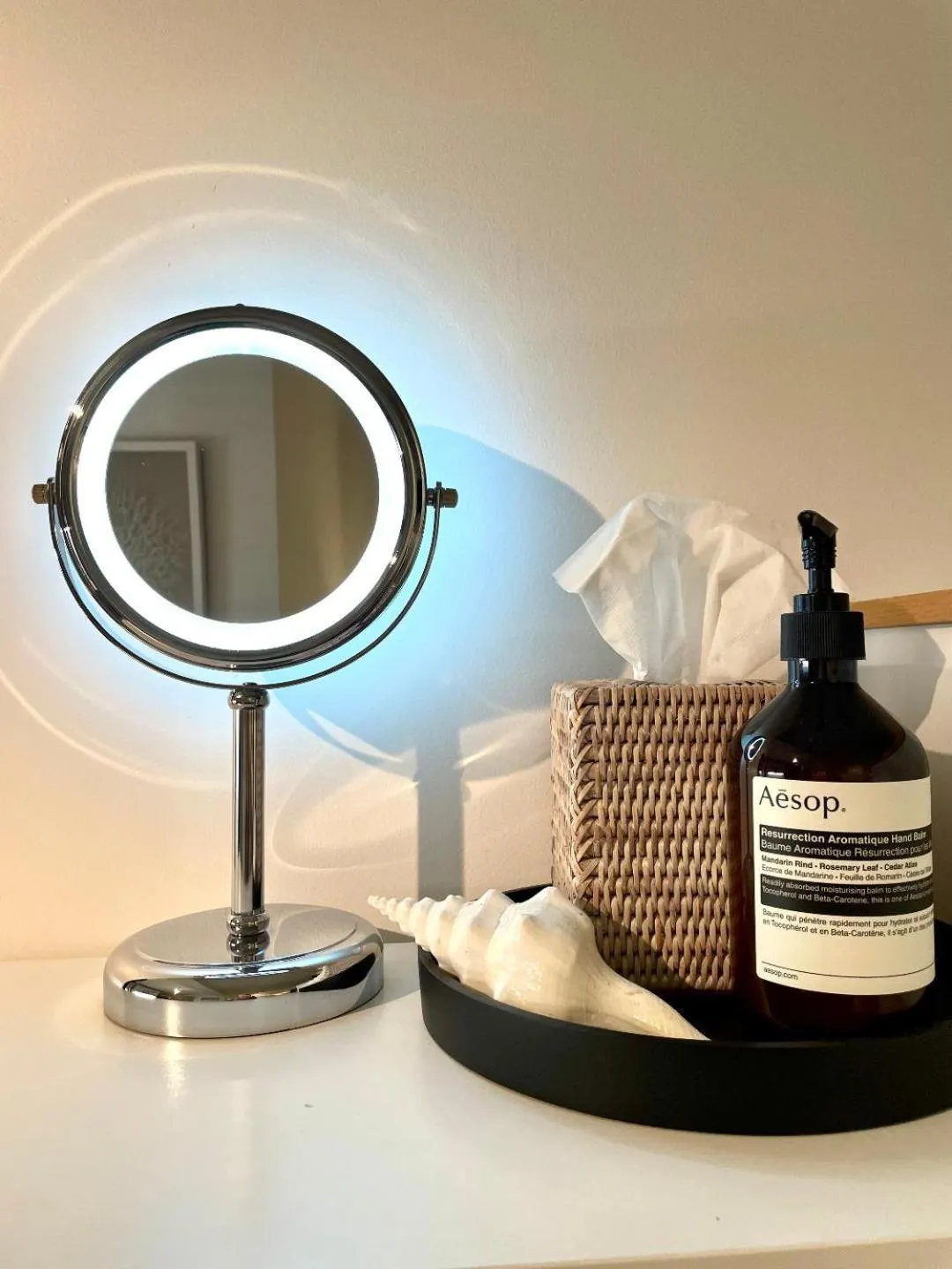 Bedroom in Edge17 Waterfront Apartment, plus Cottage with Garden View - Port Fairy