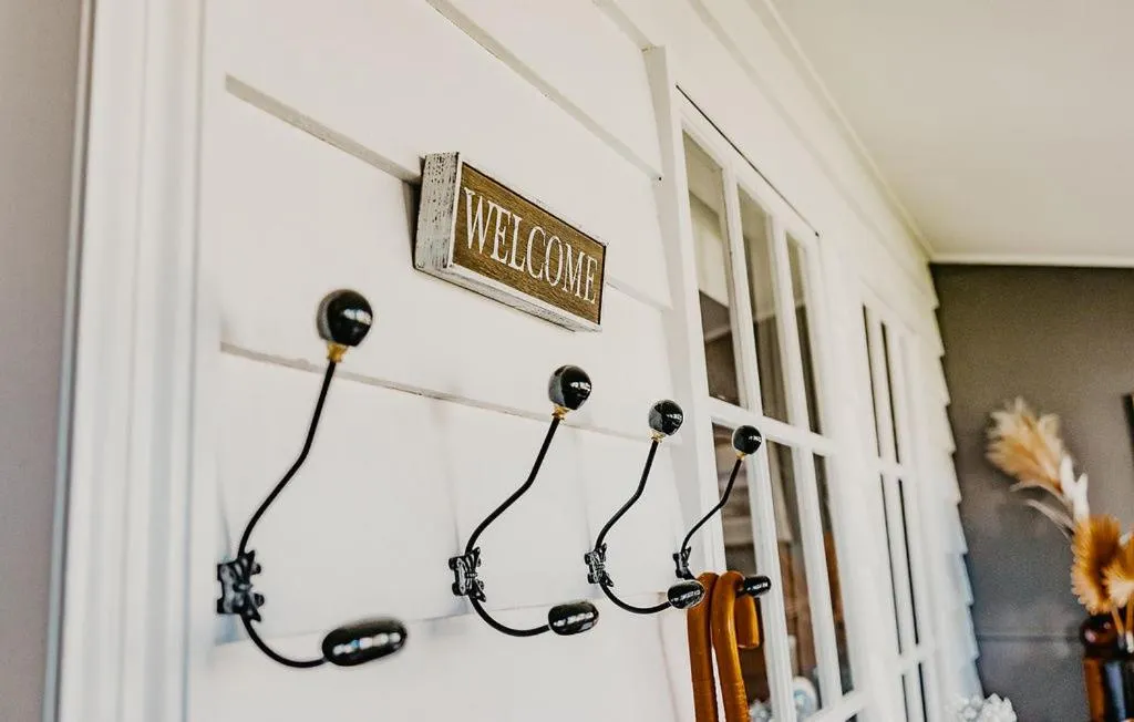 Facade/entrance in Edge17 Waterfront Apartment, plus Cottage with Garden View - Port Fairy