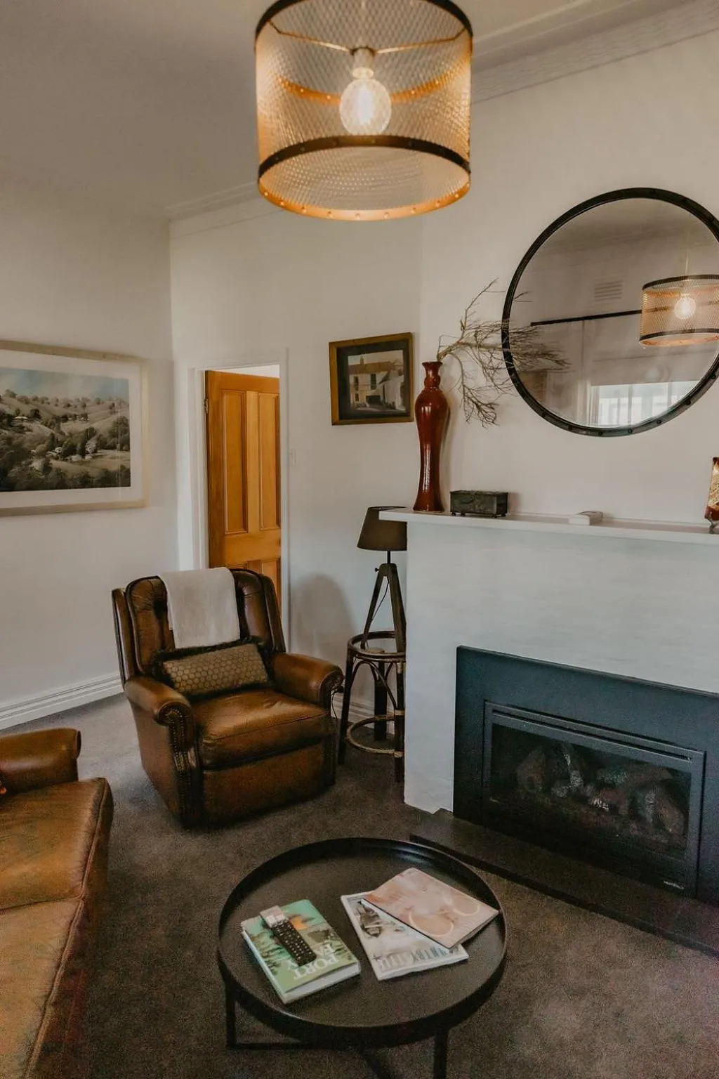 Living room in Edge17 Waterfront Apartment, plus Cottage with Garden View - Port Fairy