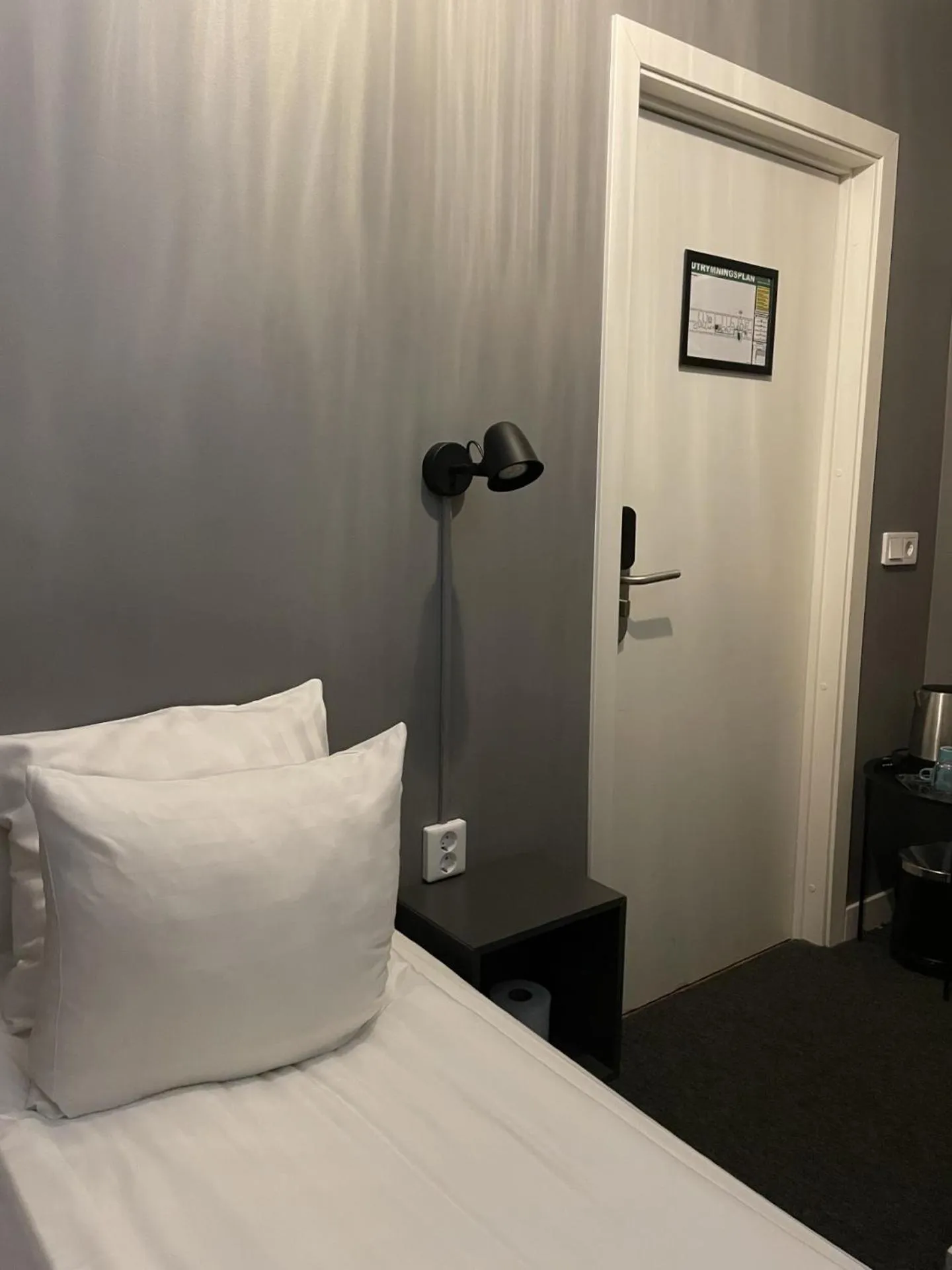 Bedroom, Bed in Birka Hotel