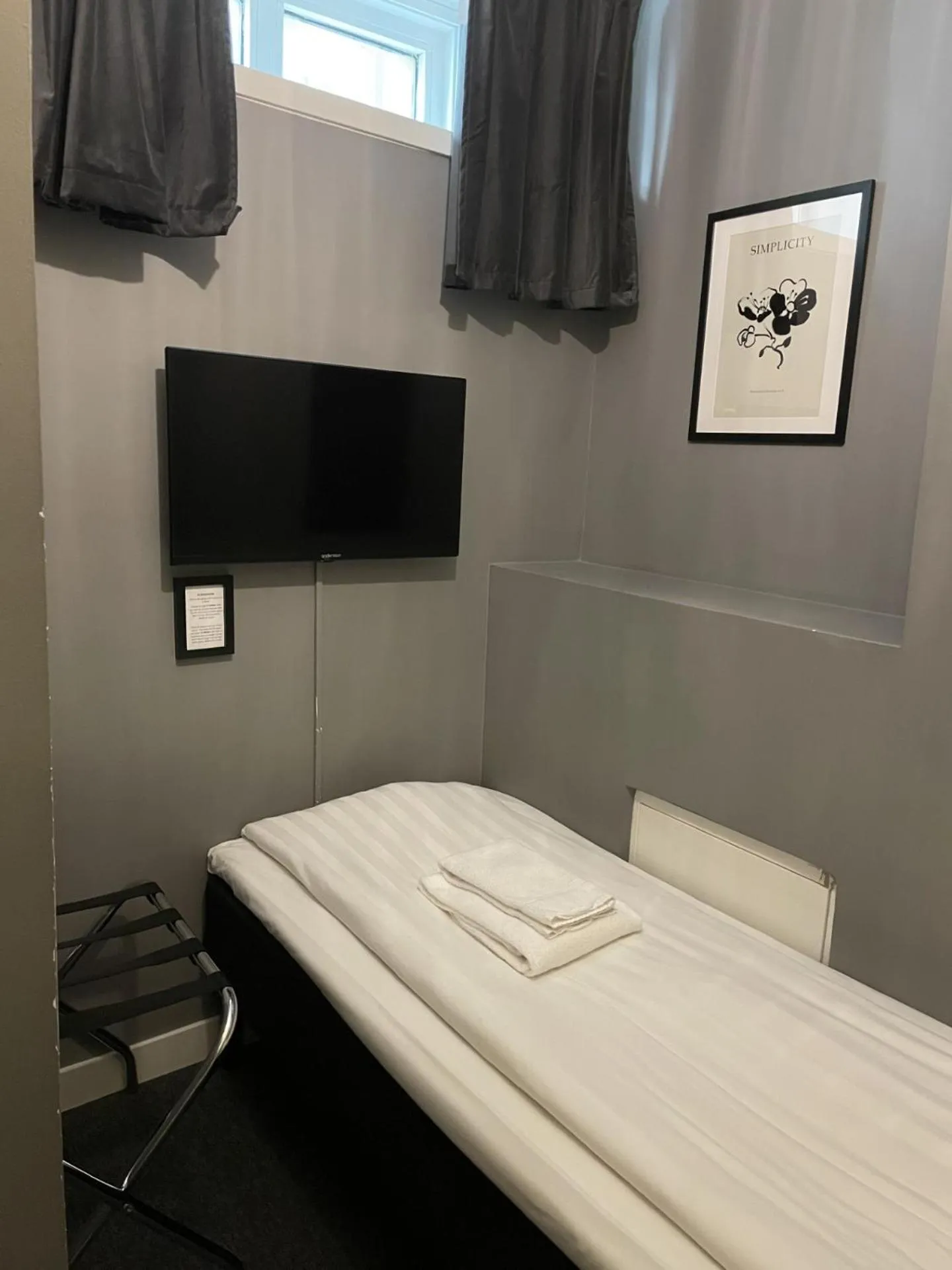 Bedroom, Bed in Birka Hotel