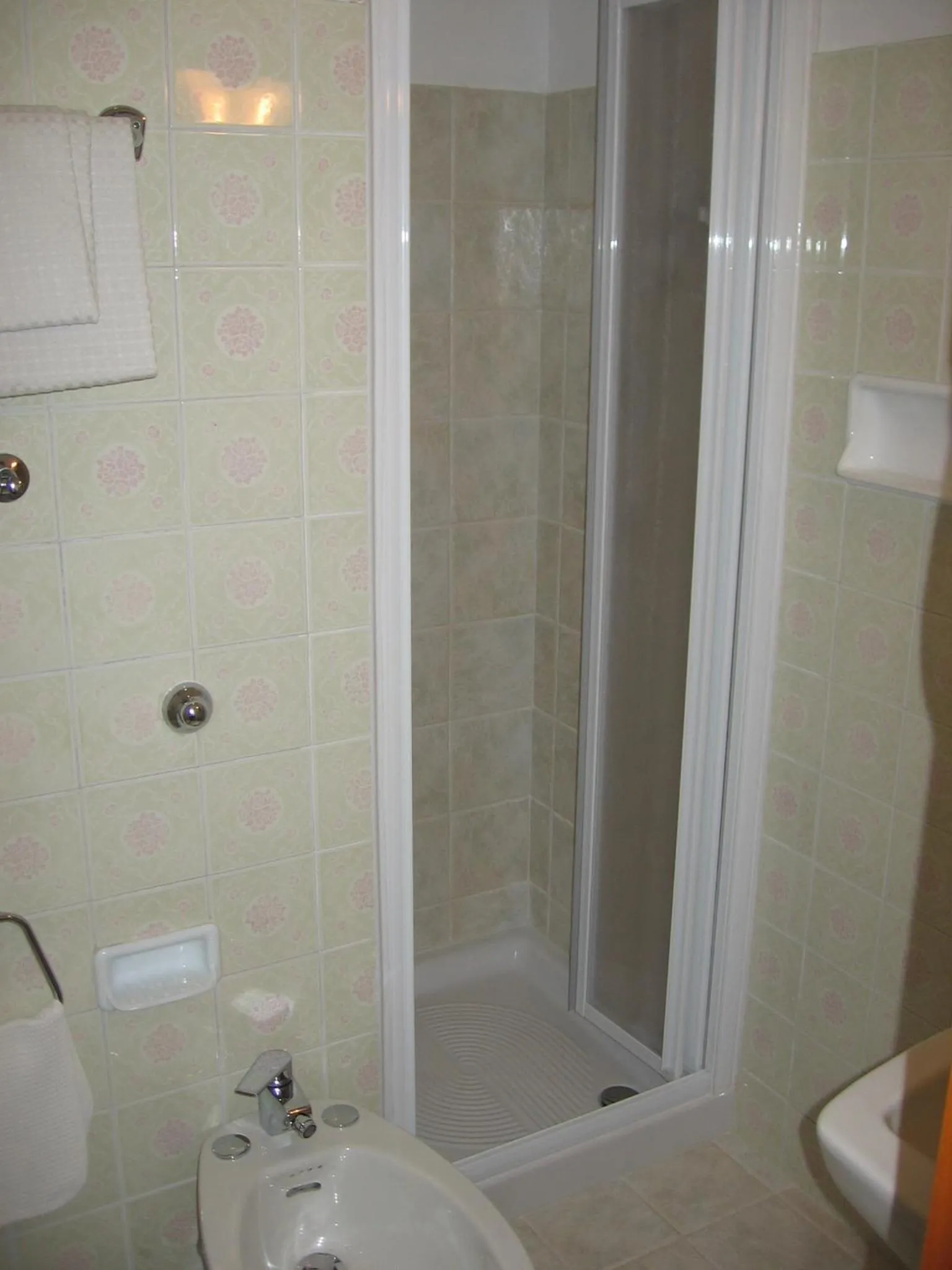 Bathroom in Hotel Prati