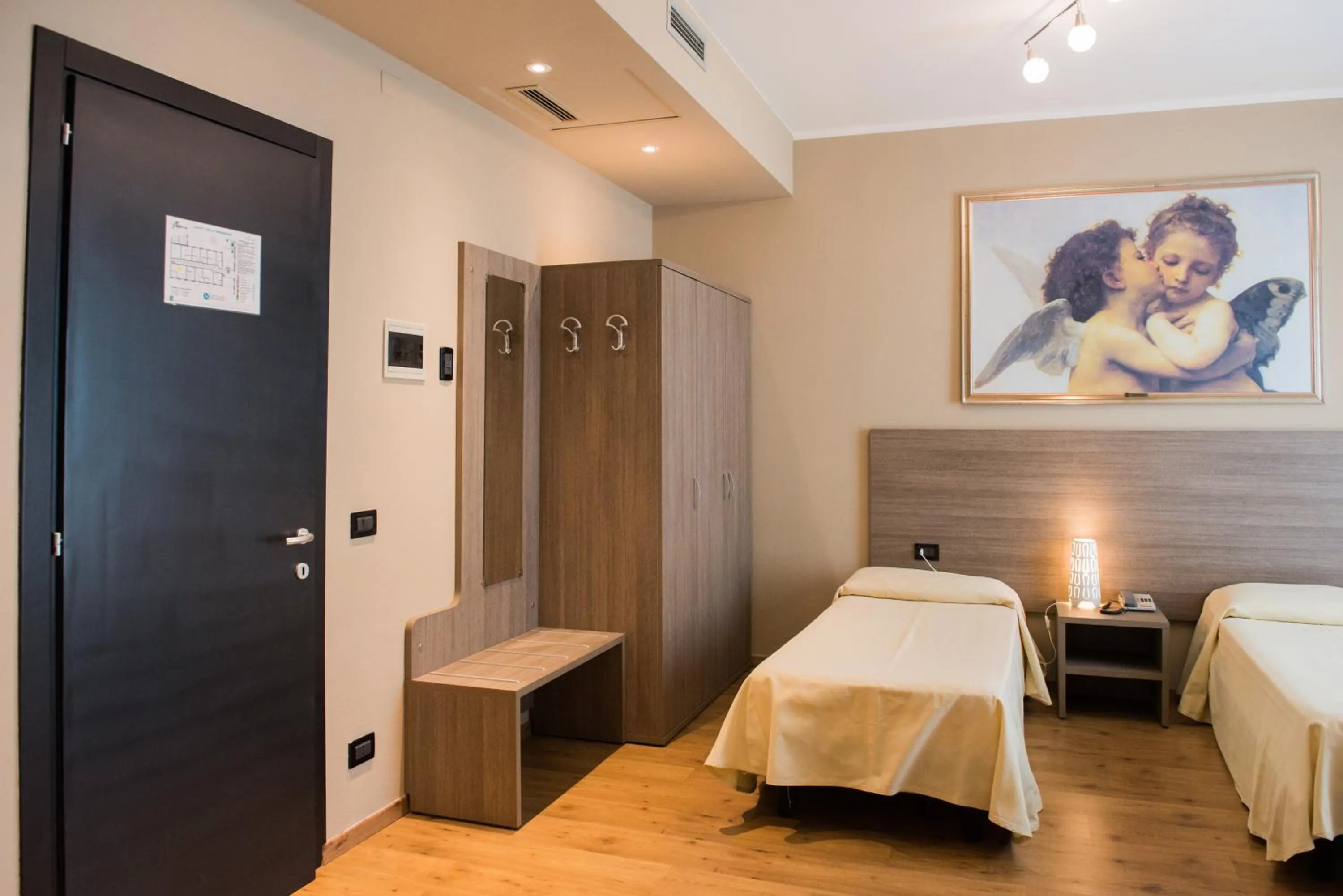 Photo of the whole room, Bed in Albergo Grappolo D'oro