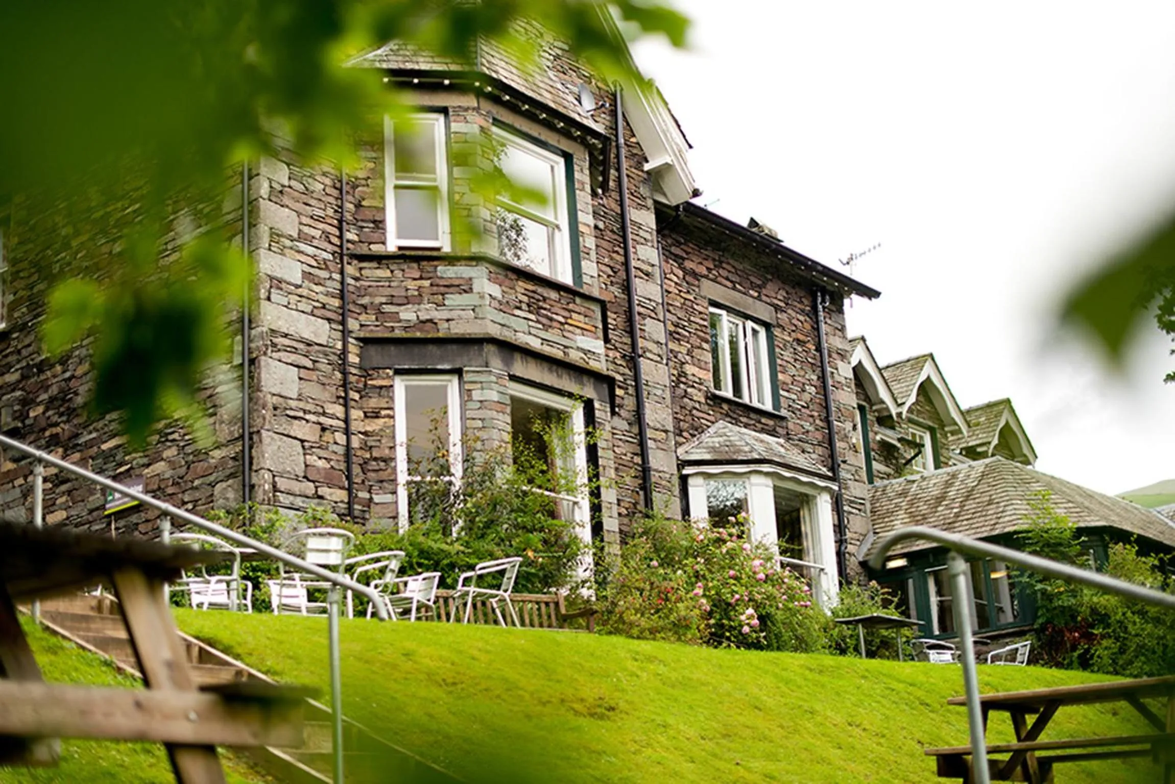 Facade/entrance in YHA Grasmere Butharlyp Howe