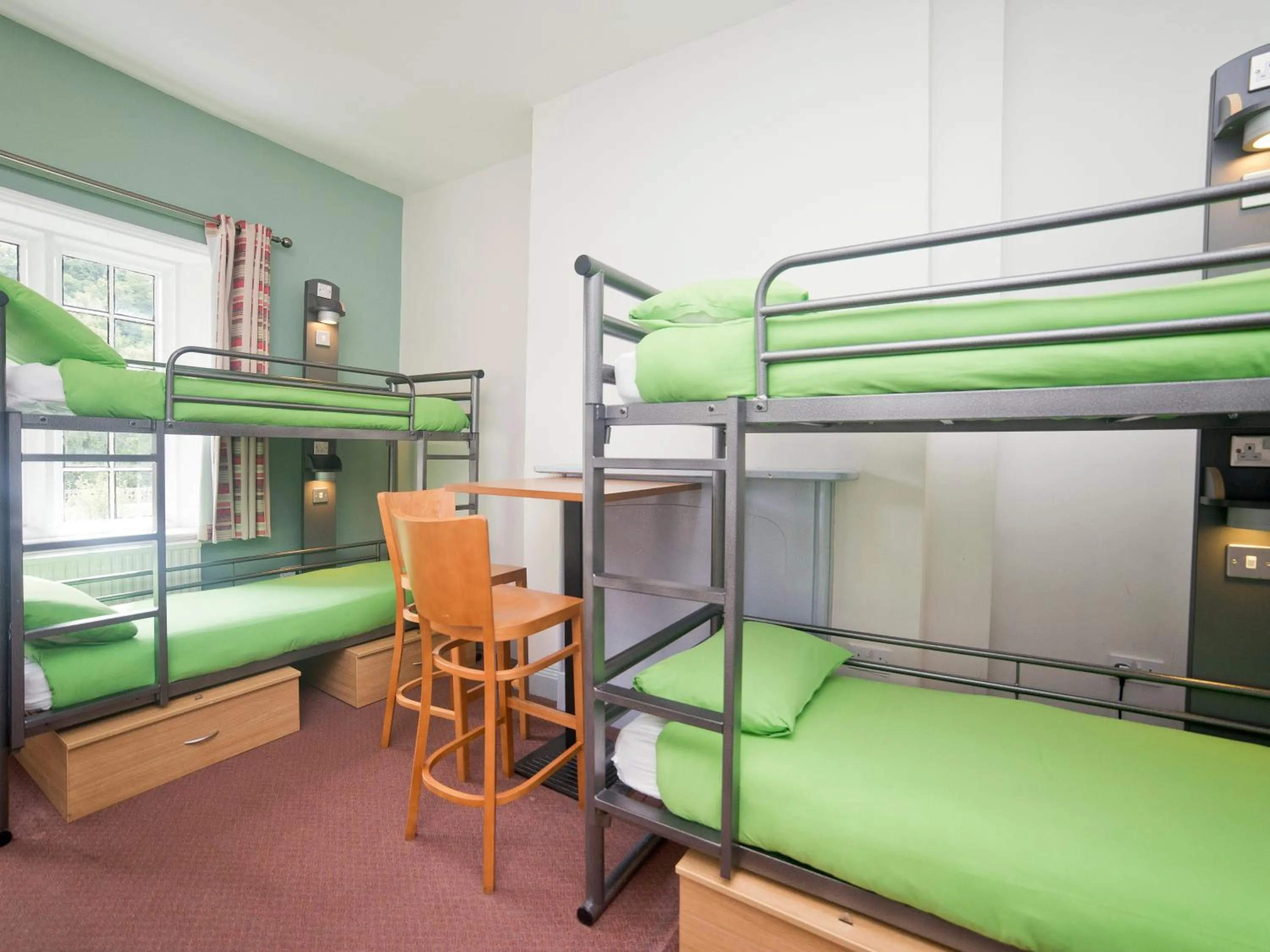 Bedroom, Bed in YHA Ilam Hall