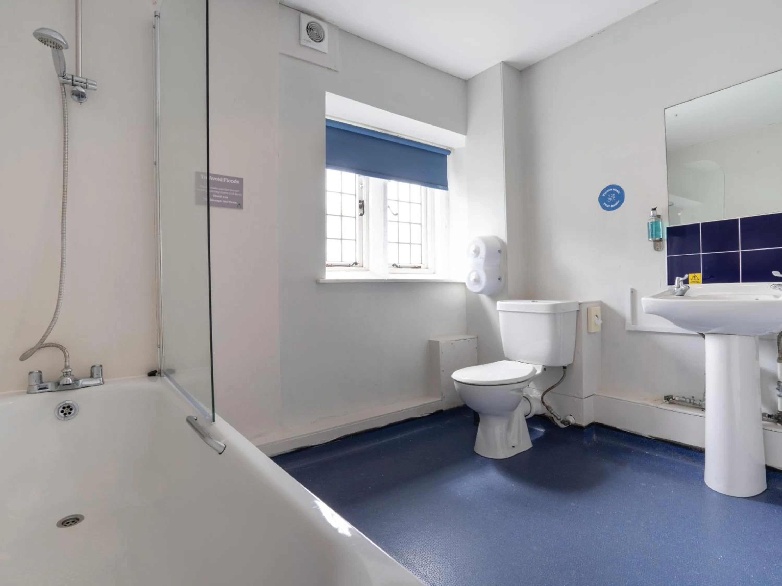 Bathroom in YHA Whitby