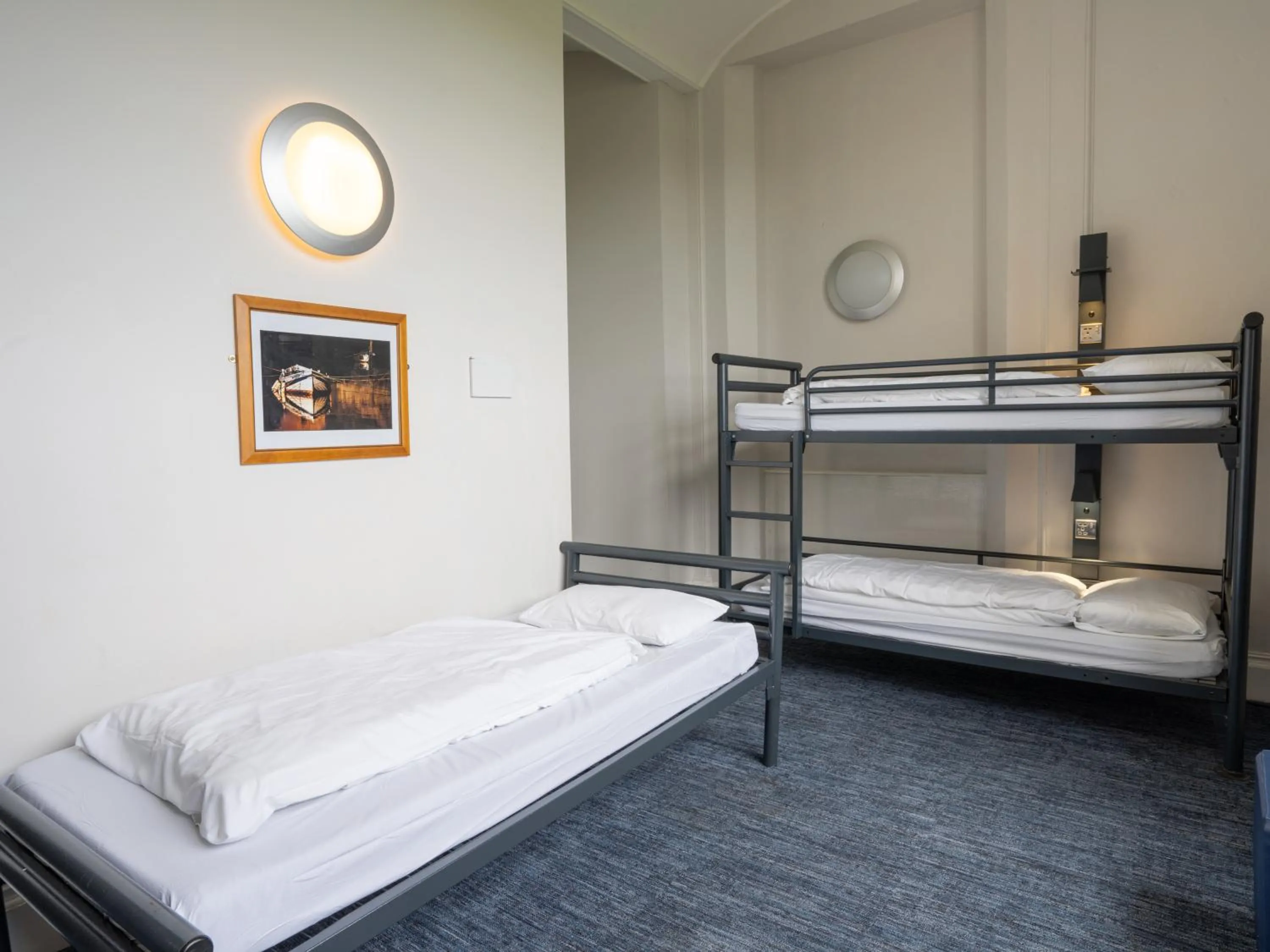 Bedroom, Bed in YHA Whitby