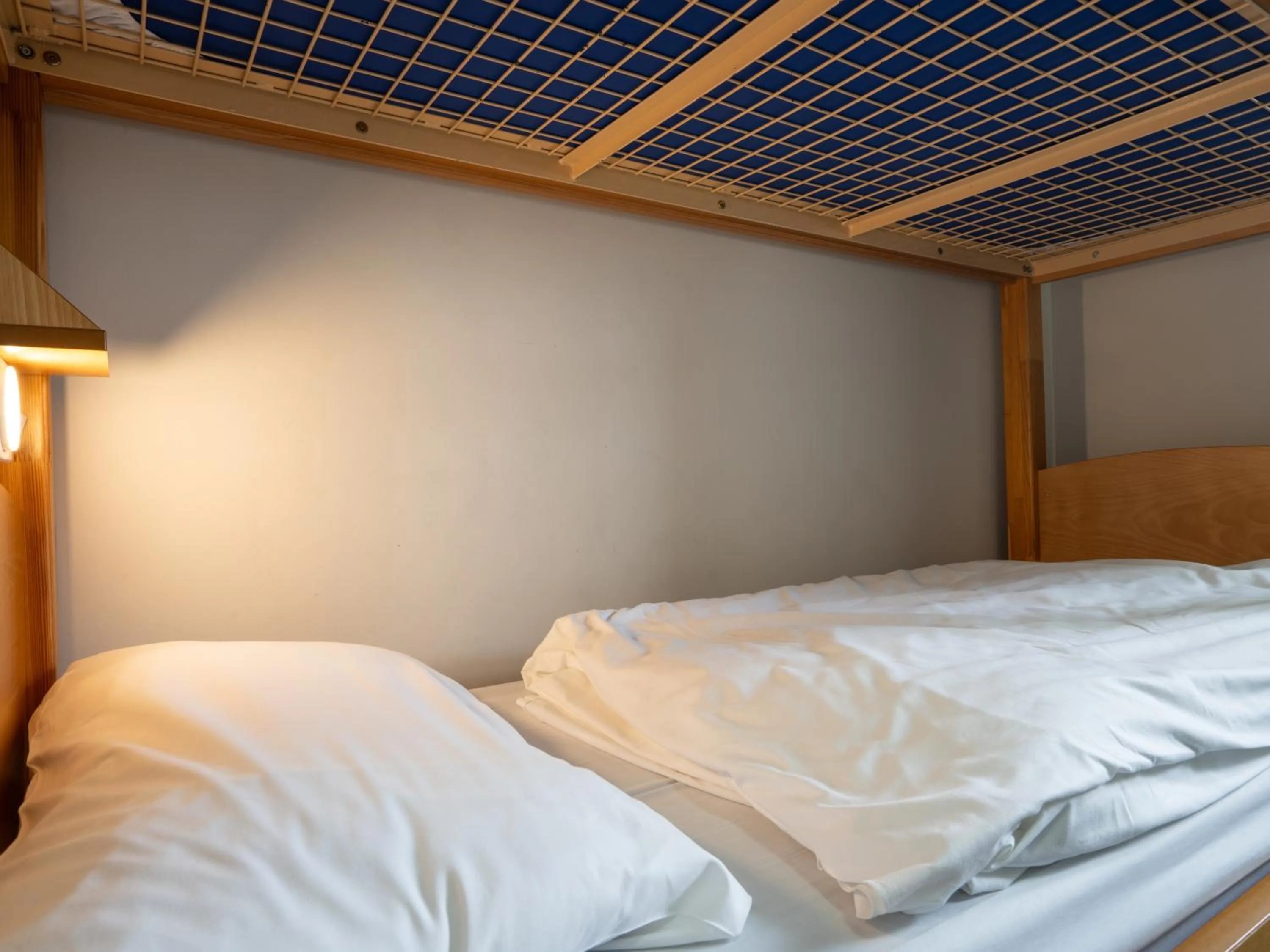 Bunk Bed in Female Dormitory Room with Shared Bathroom in YHA Whitby