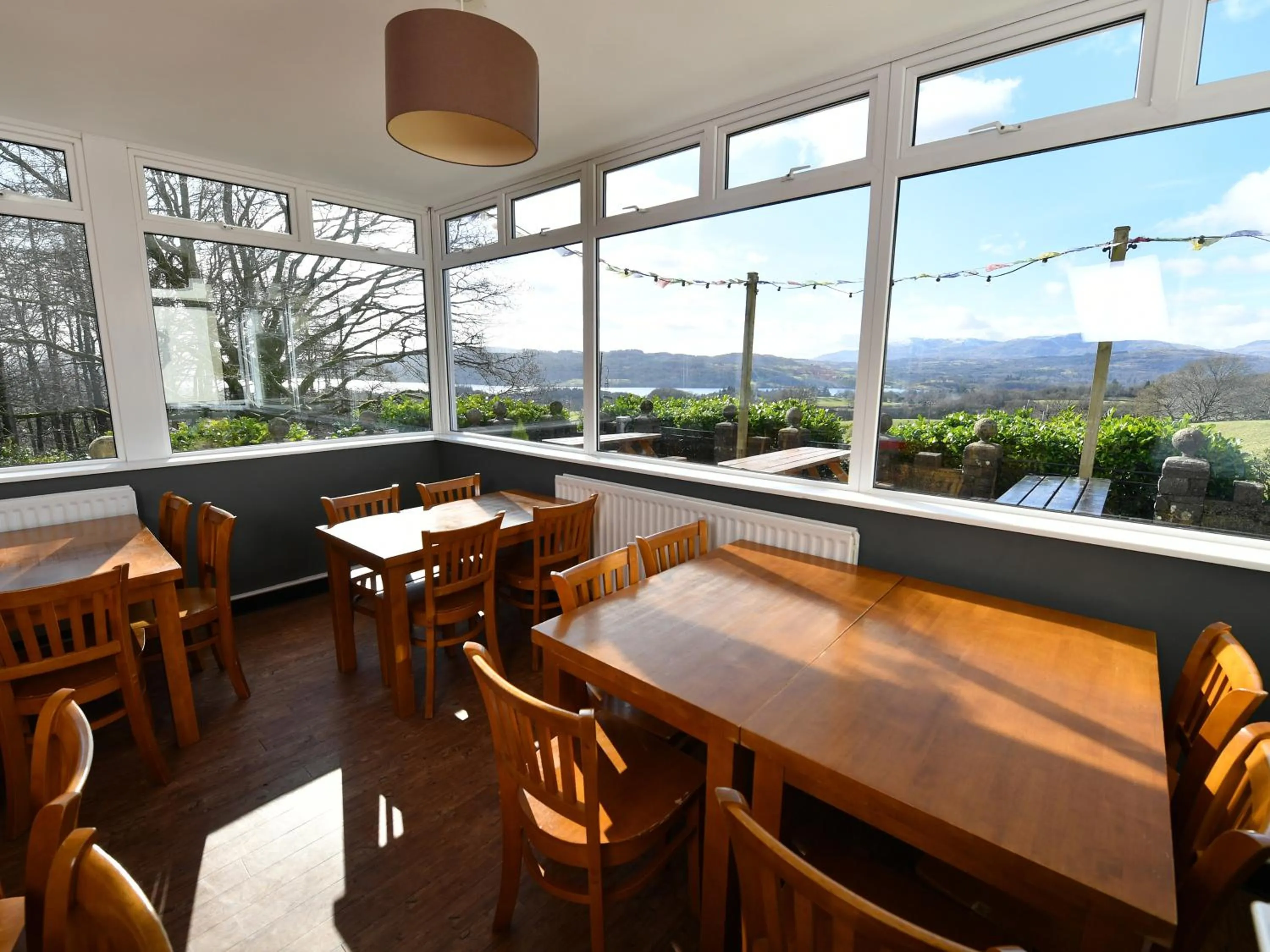 Dining area in YHA Windermere