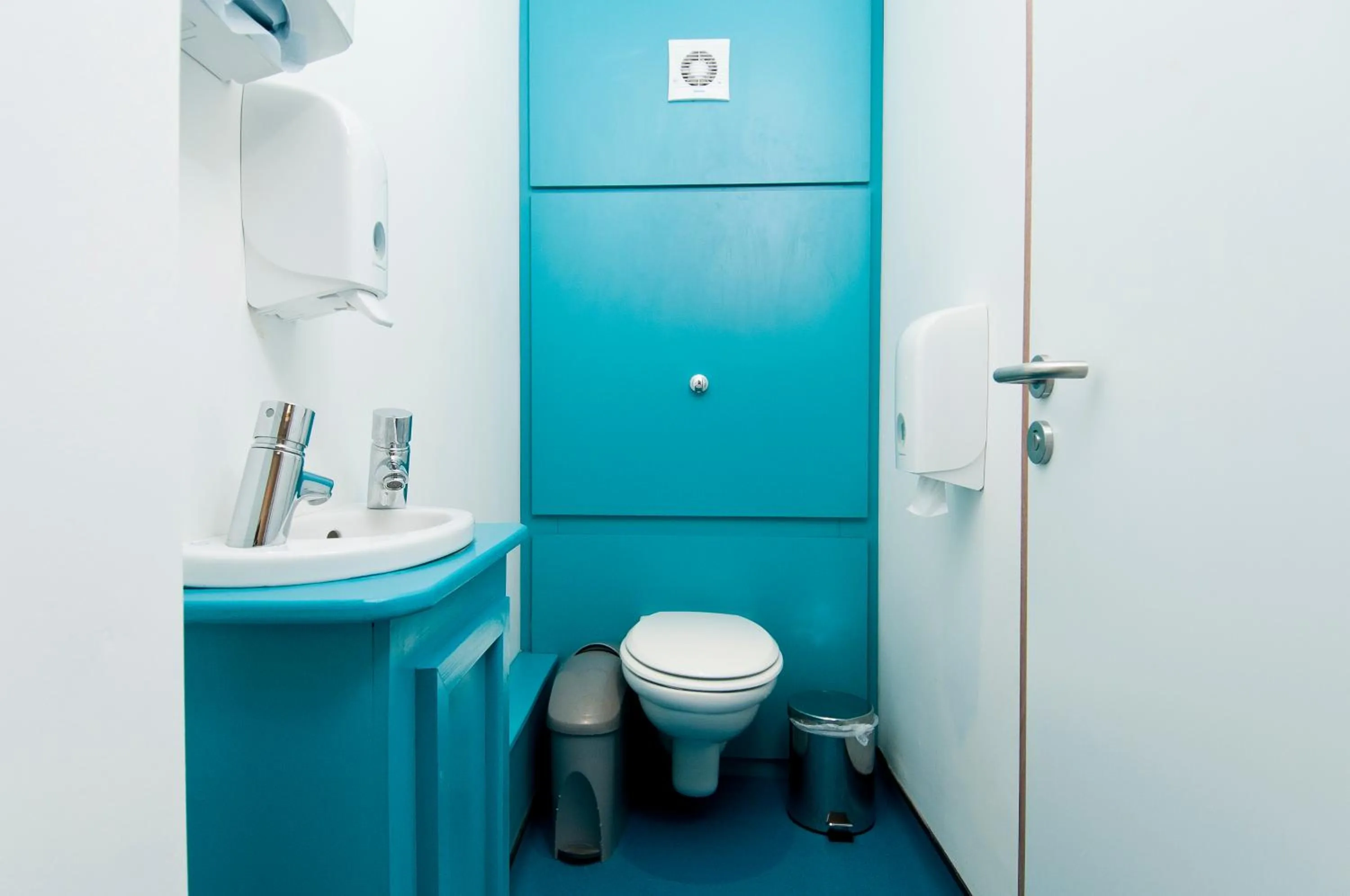 Bathroom in YHA York