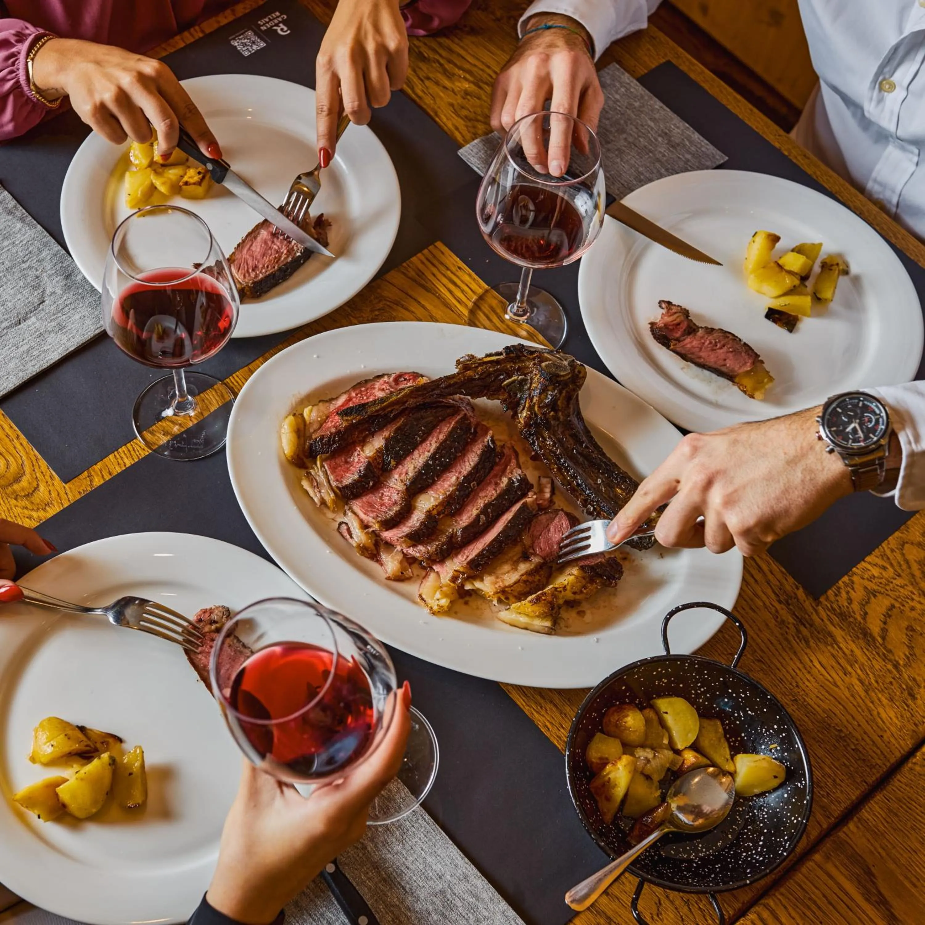 Restaurant/places to eat in Garden Relais