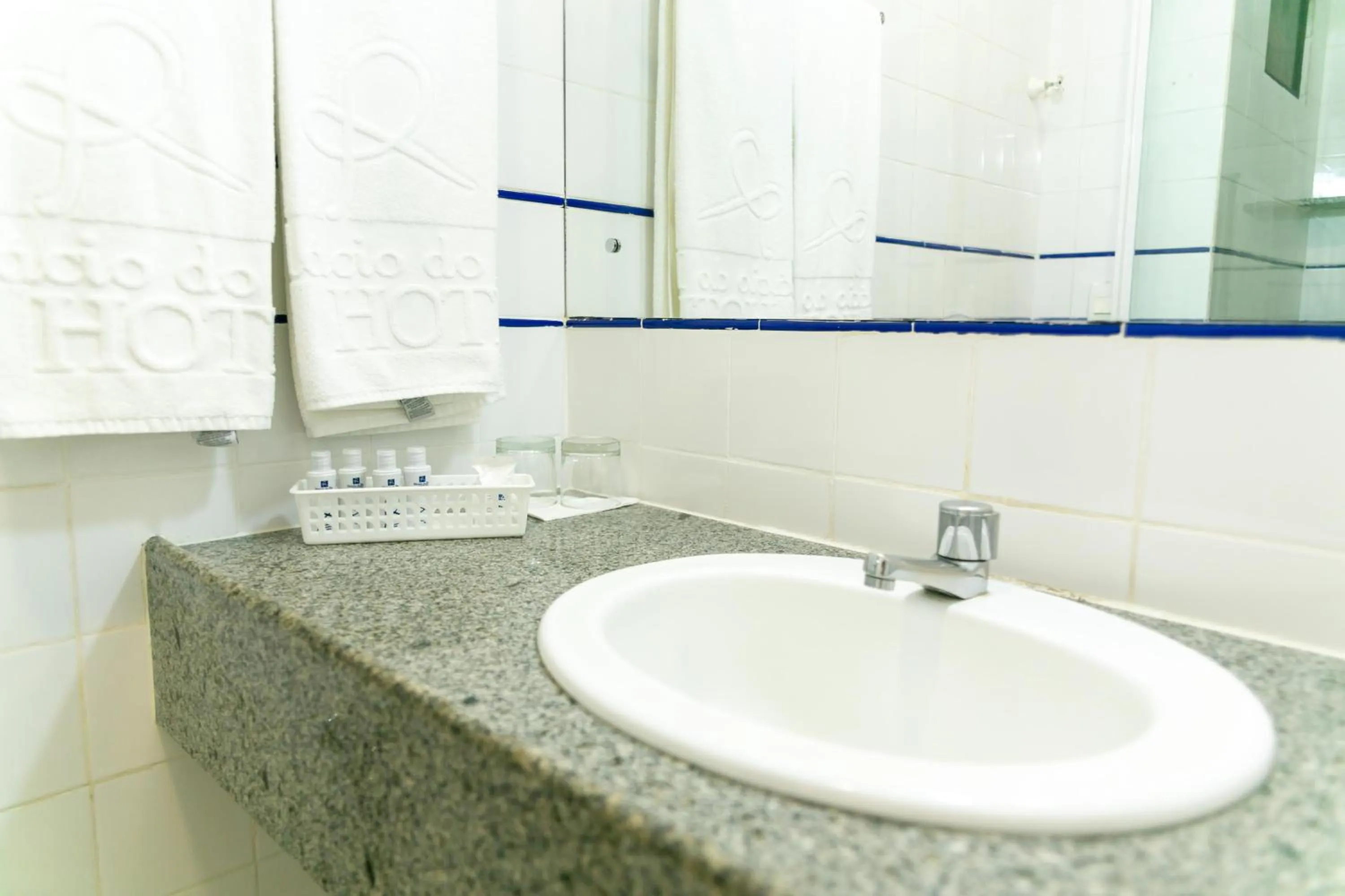 Bathroom in Palácio Do Rio Hotel