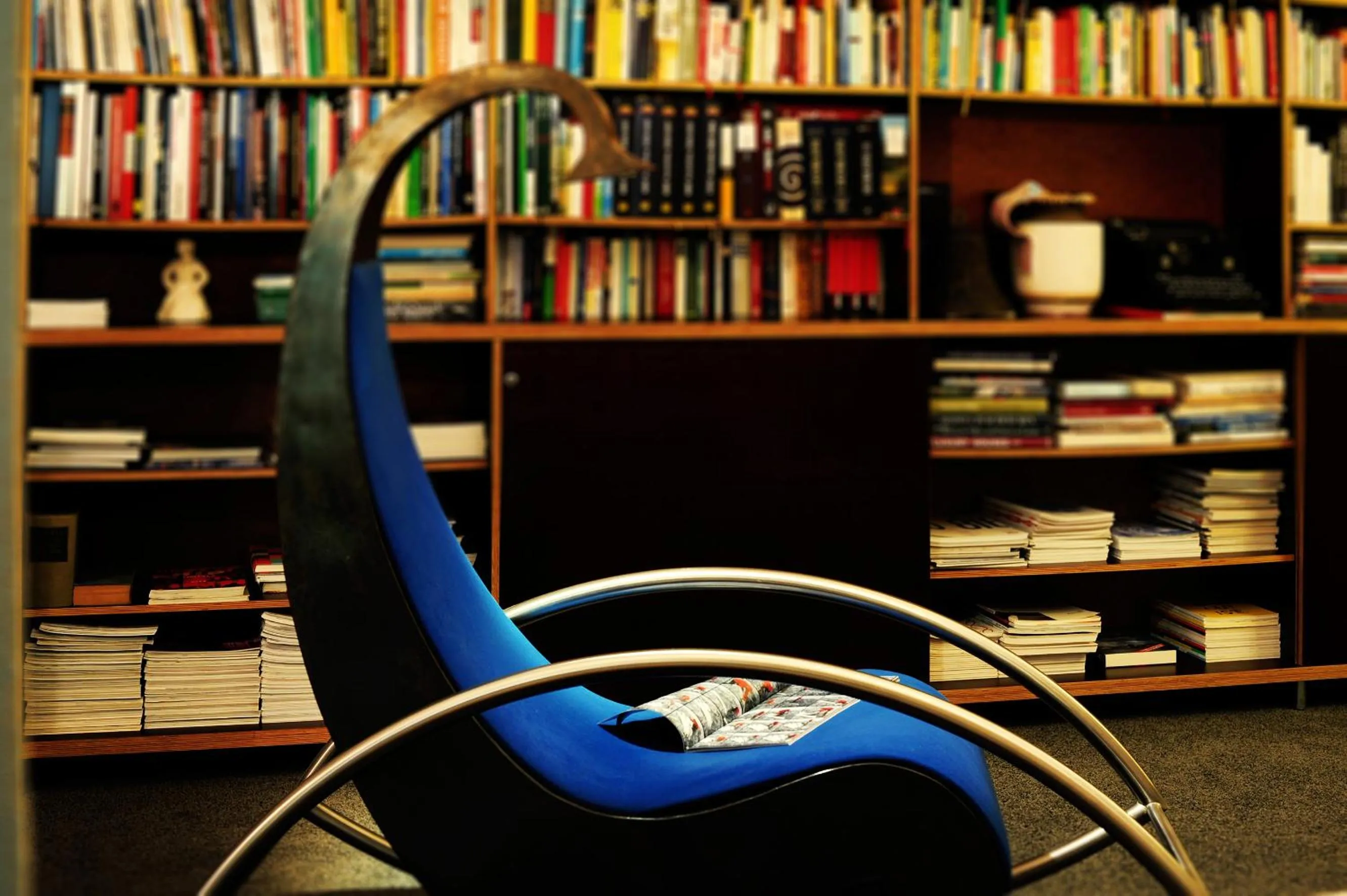 Library in Villa Verdi Apartments