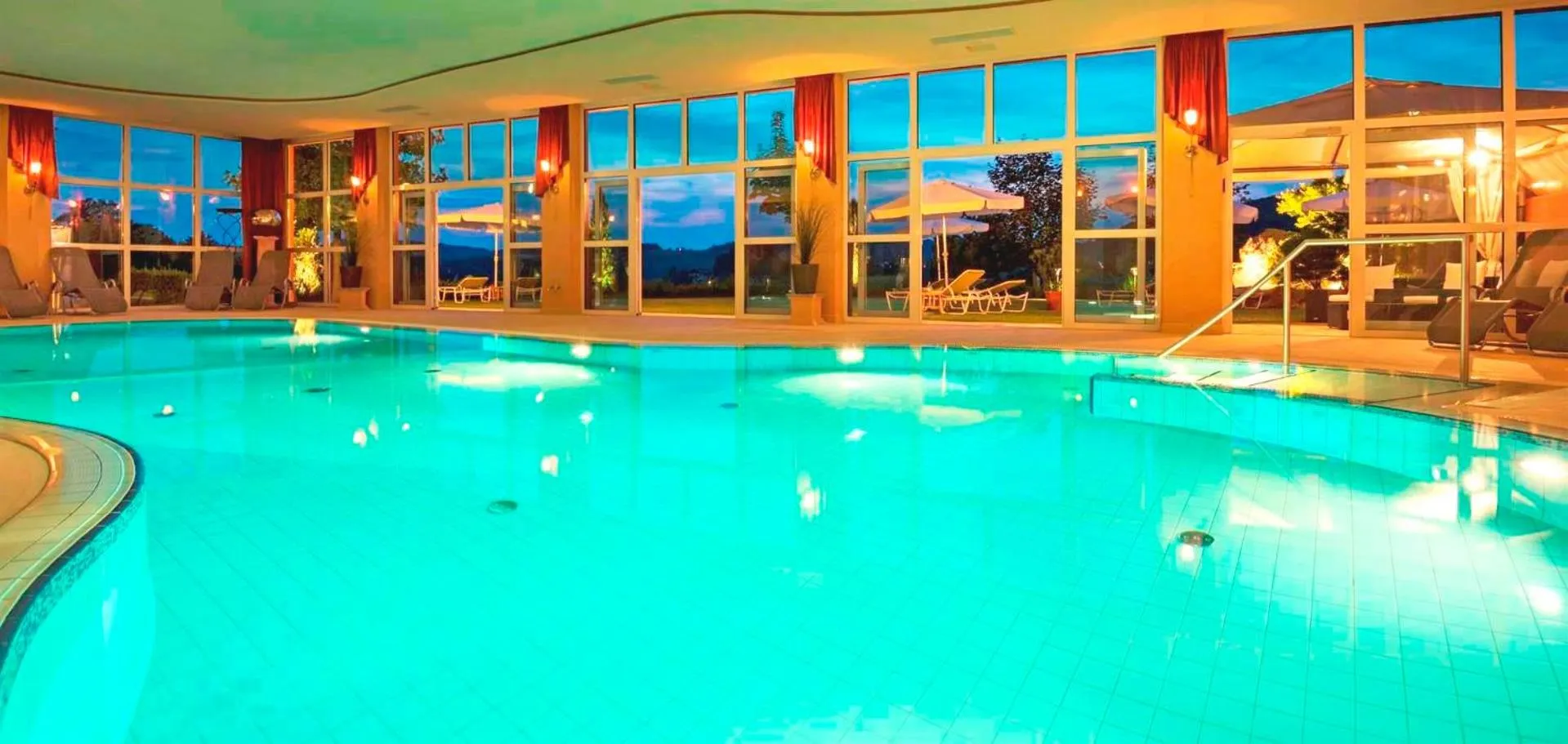 Swimming pool in Hotel Stenitzer
