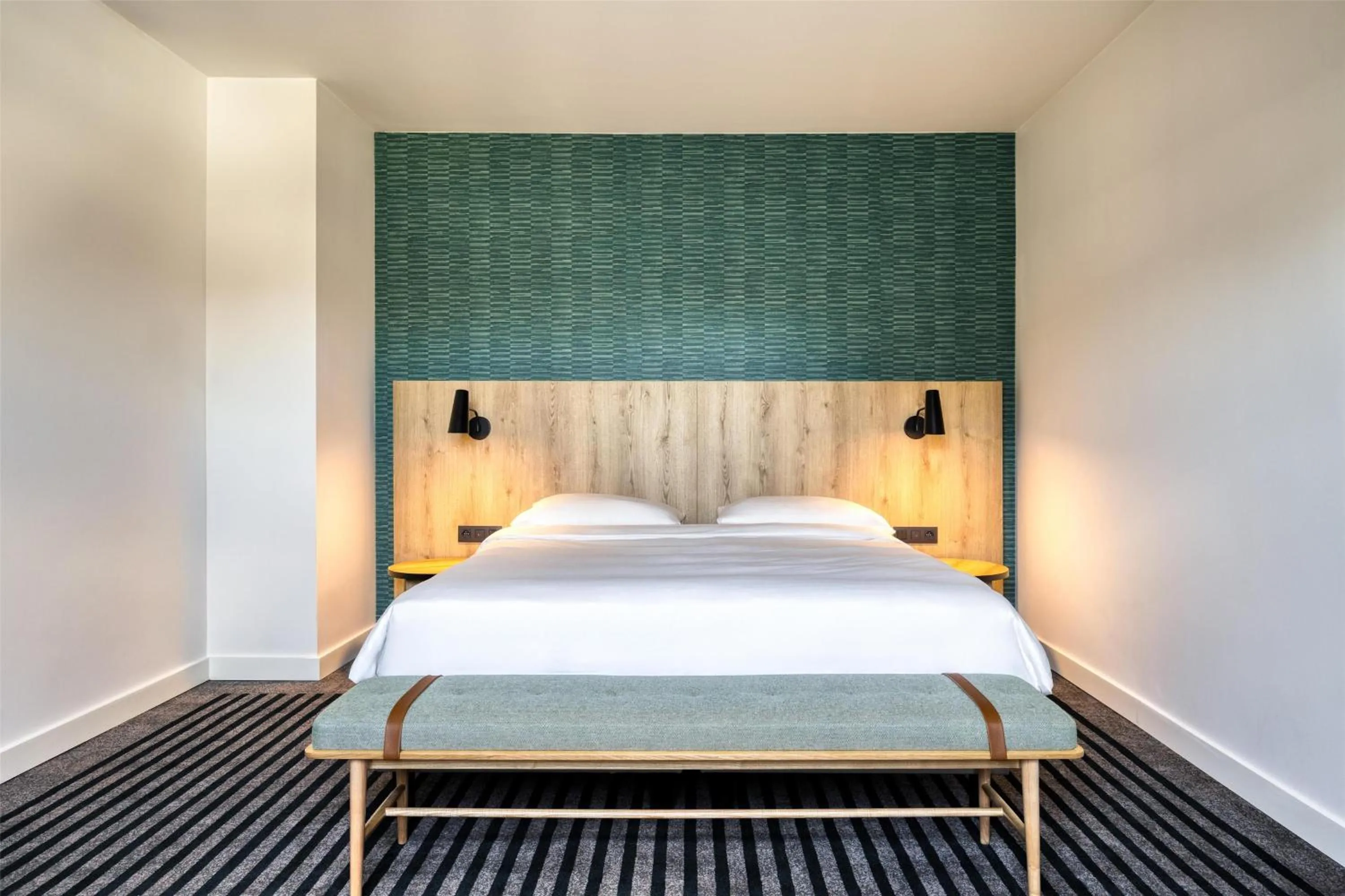 Photo of the whole room, Bed in Radisson Hotel Brussels Centre Midi