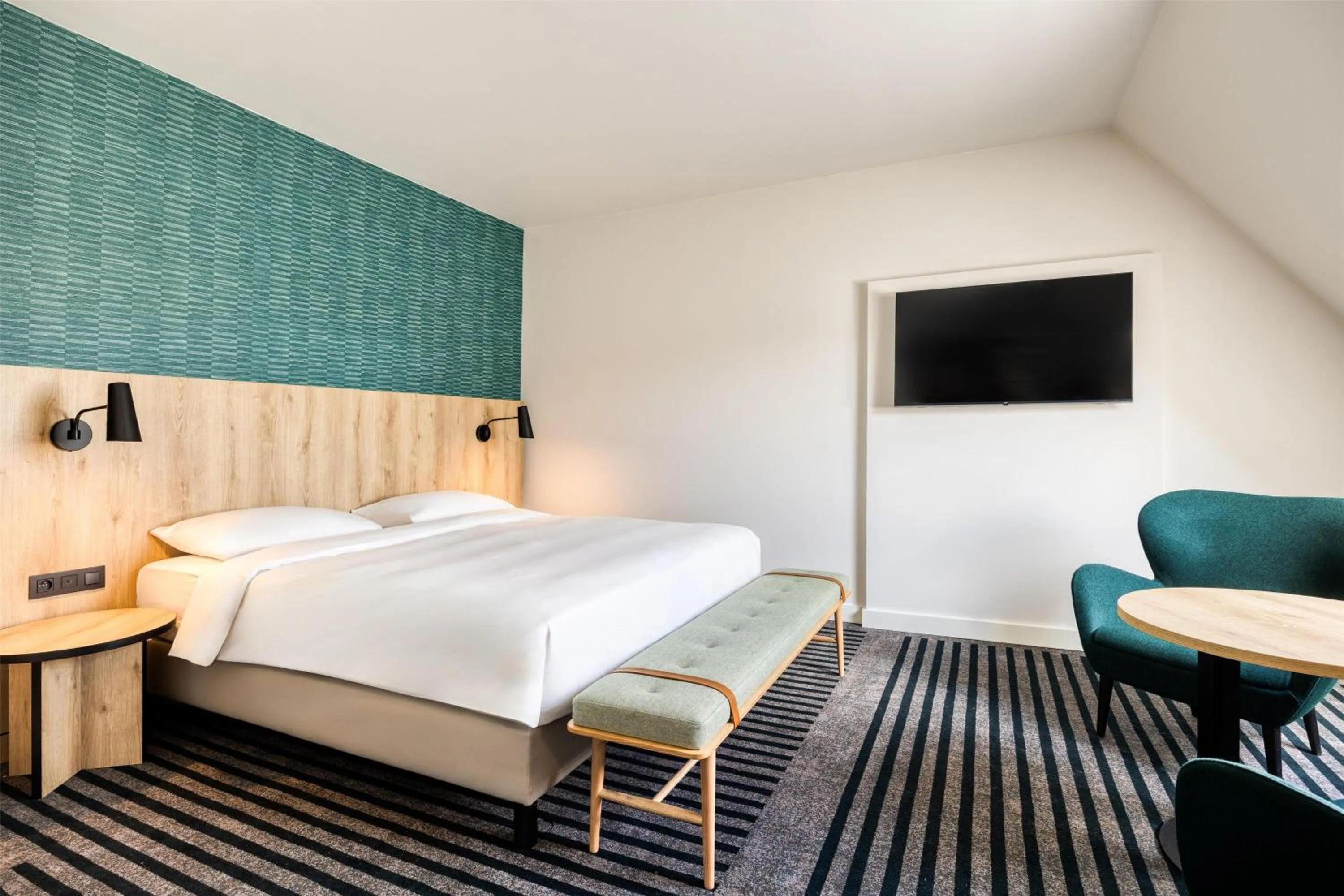 Photo of the whole room, Bed in Radisson Hotel Brussels Centre Midi