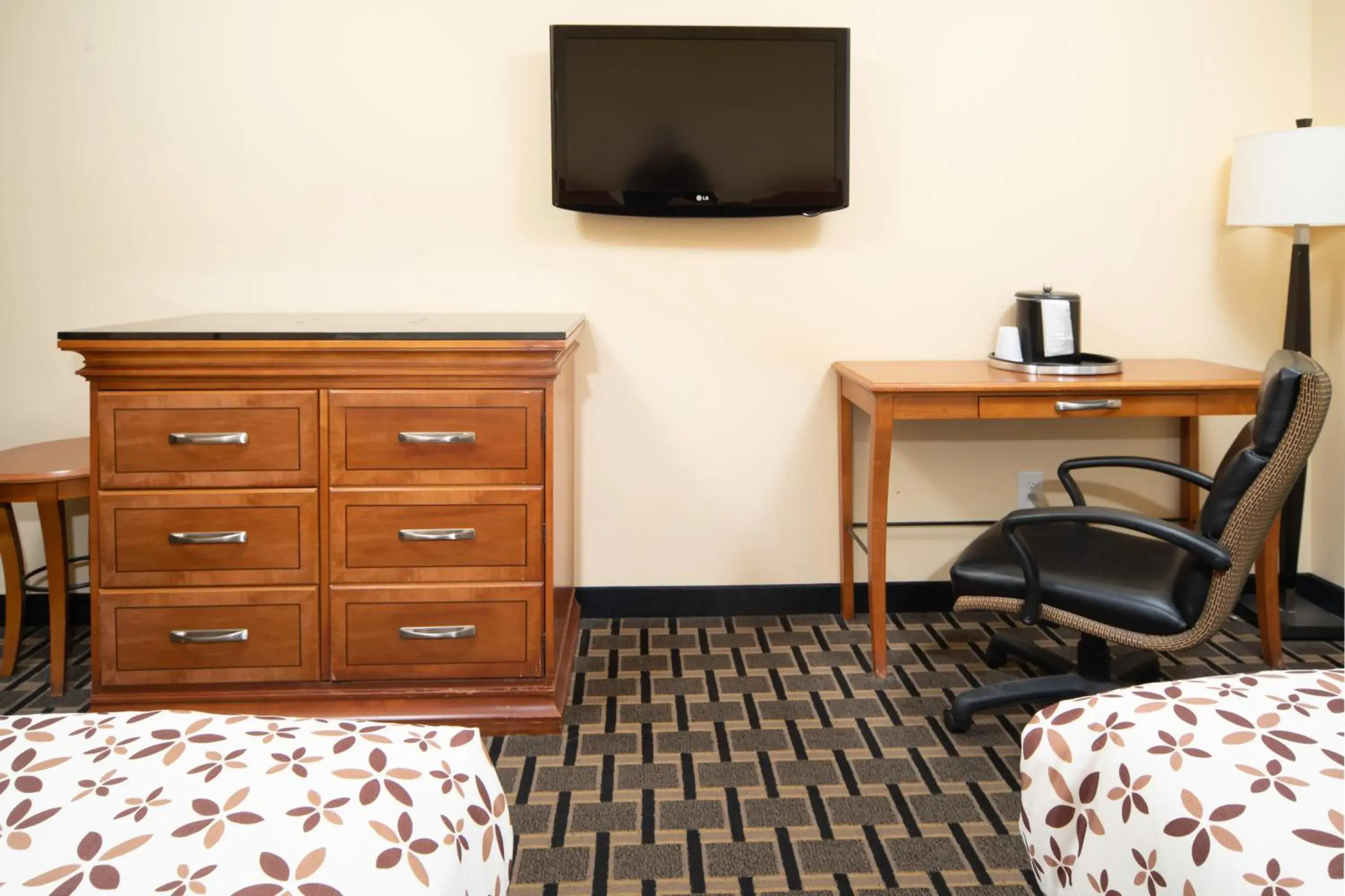 Double Room in Mt. Rose Hotel Double Room in Mt. Rose Hotel