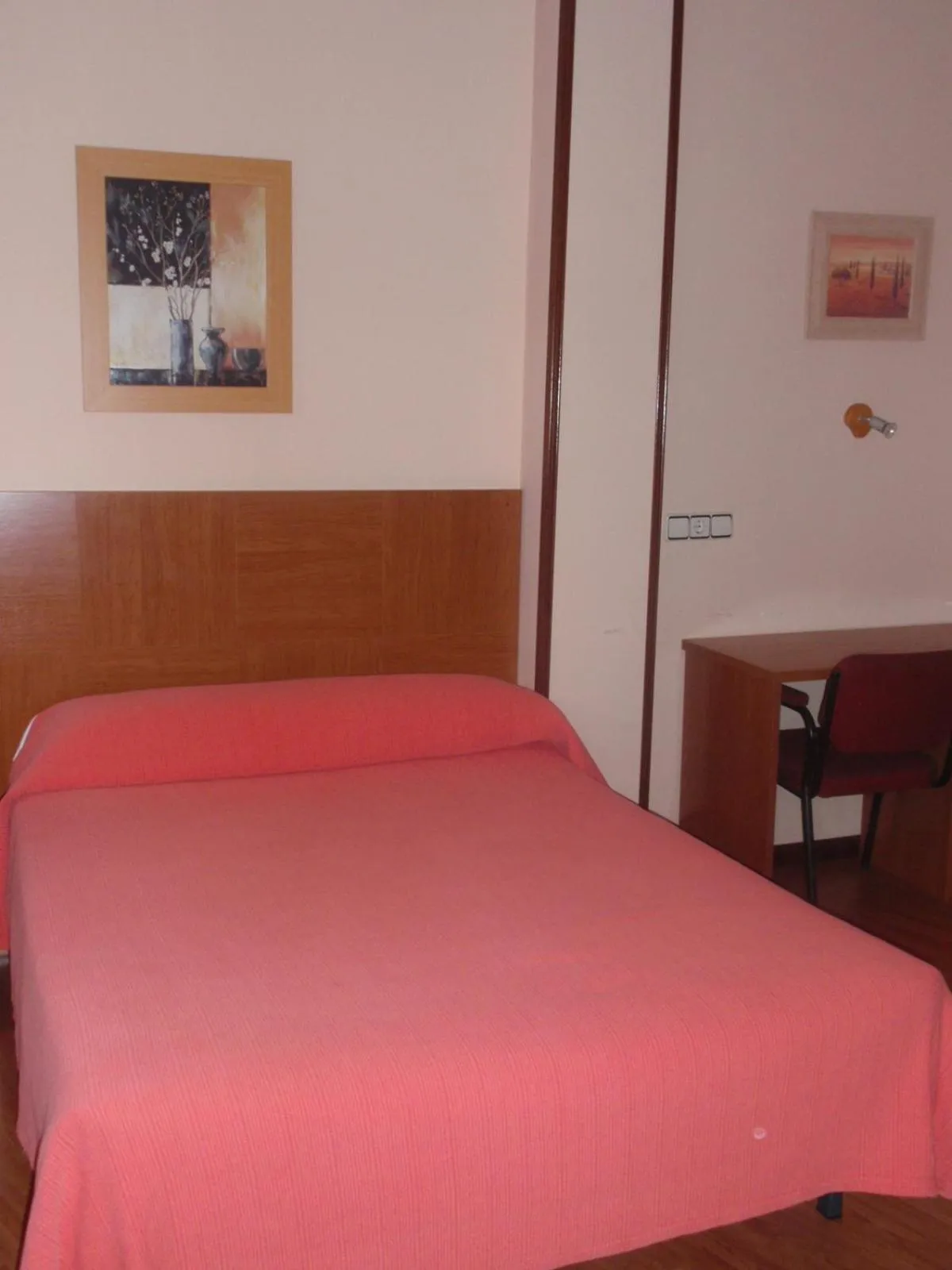 Bed in Favila Oviedo