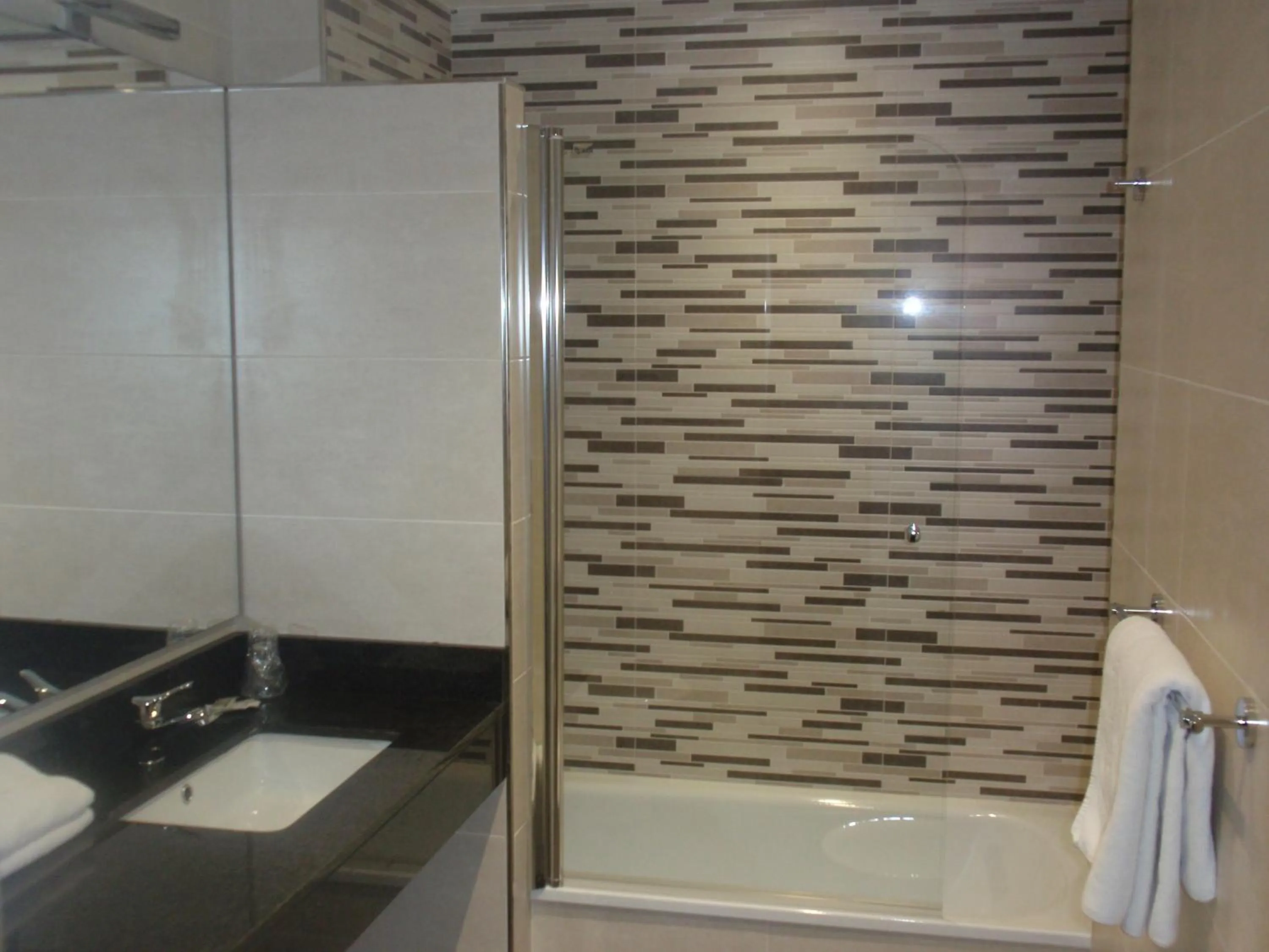 Bathroom in Favila Oviedo