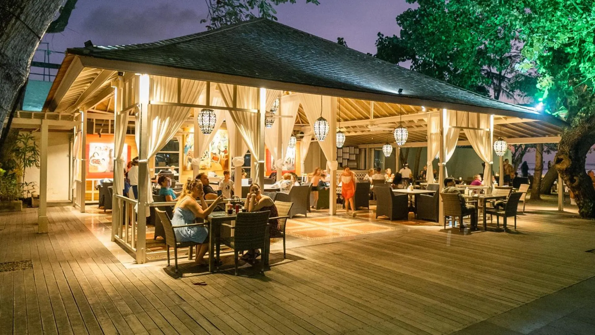 Restaurant/places to eat in Bali Garden Beach Resort