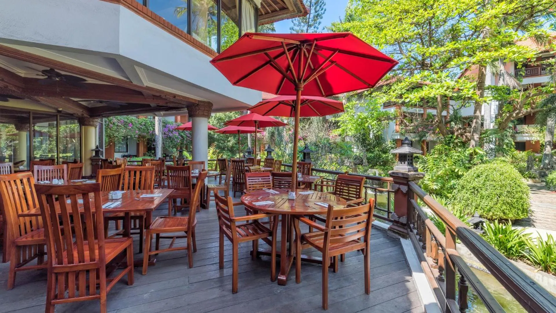 Restaurant/places to eat in Bali Garden Beach Resort