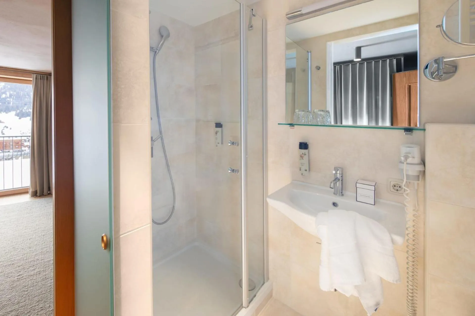 Shower in Hotel Schranz - Ski In & Ski Out