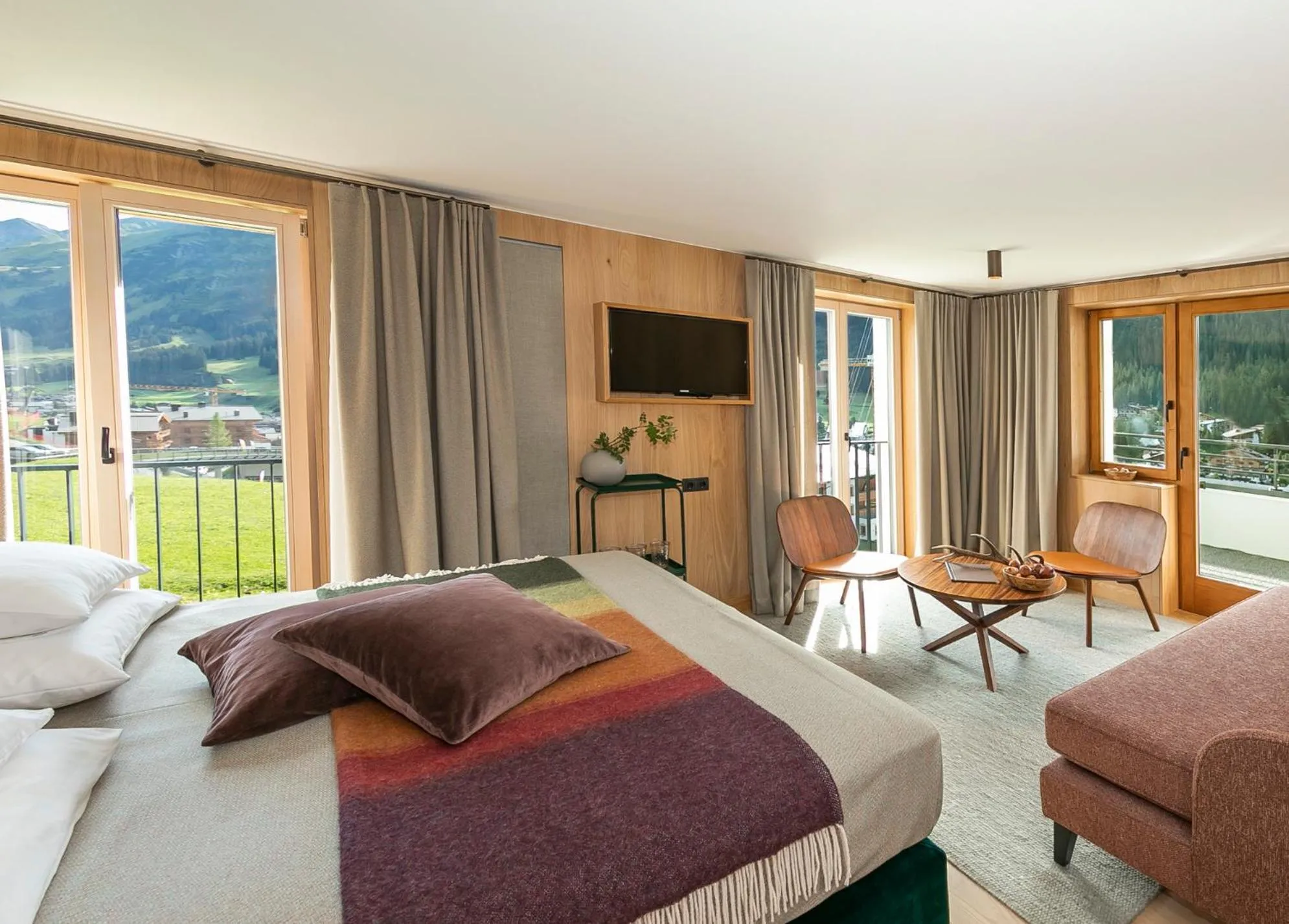 Summer, Bed in Hotel Schranz - Ski In & Ski Out