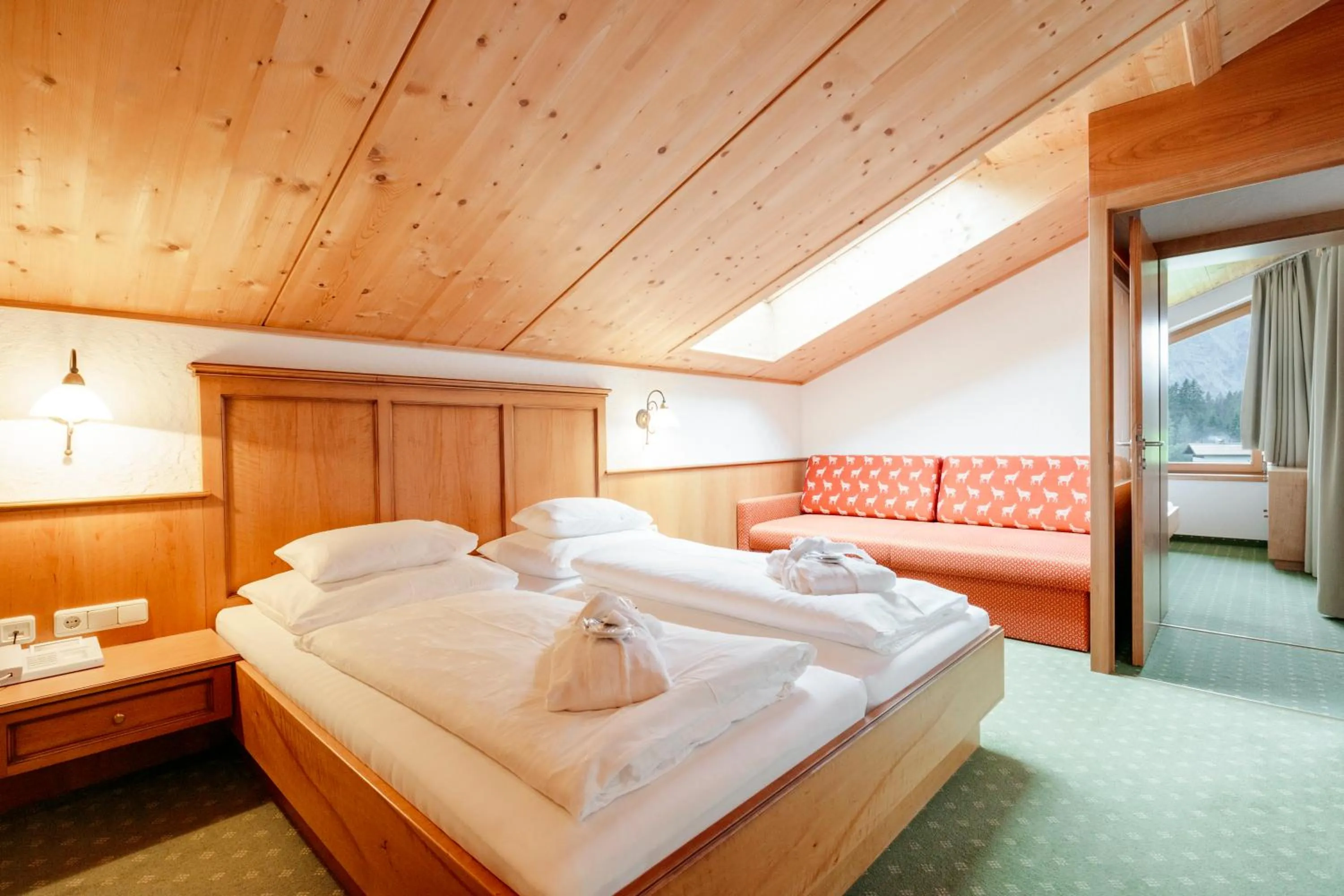 Bedroom, Bed in Hotel Schranz - Ski In & Ski Out