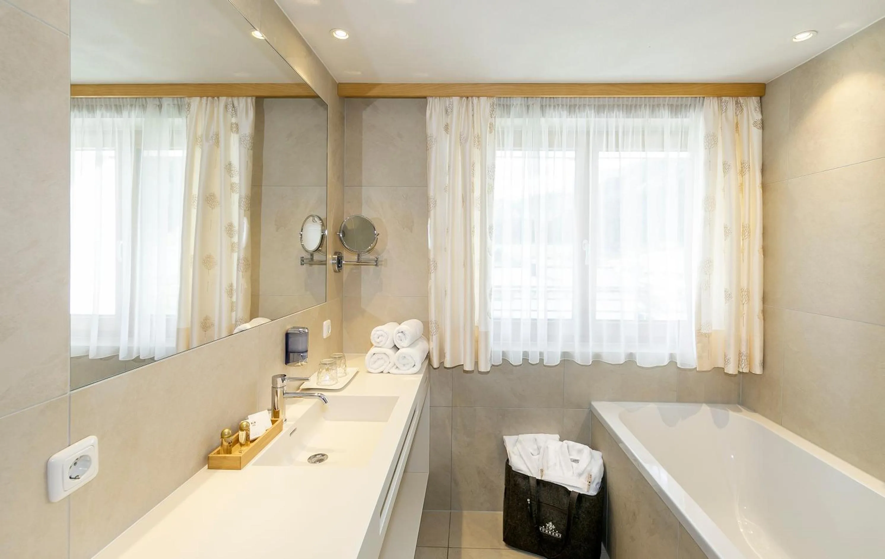 Bathroom in Hotel Schranz - Ski In & Ski Out