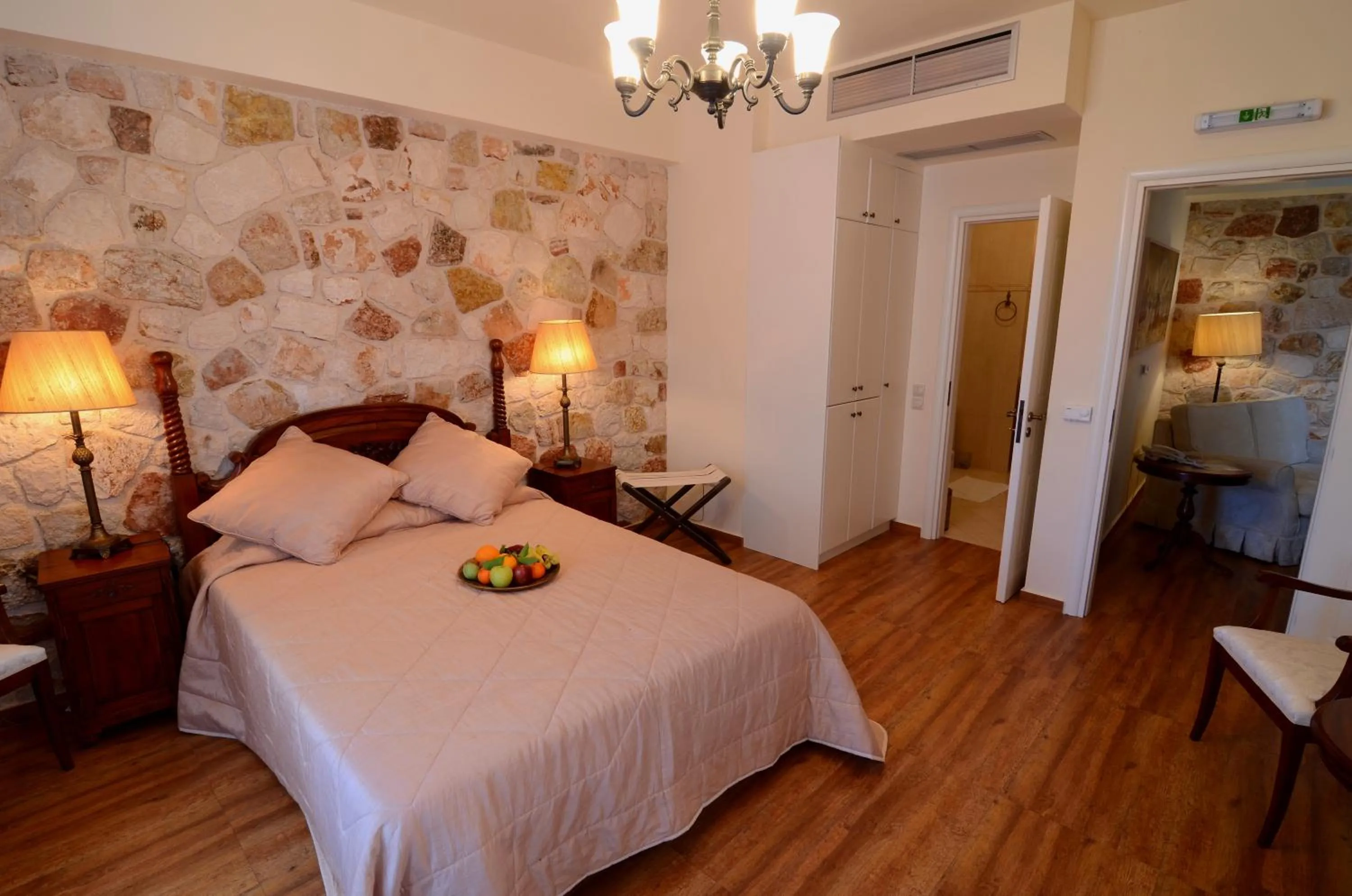 Photo of the whole room, Bed in Korina Gallery Hotel